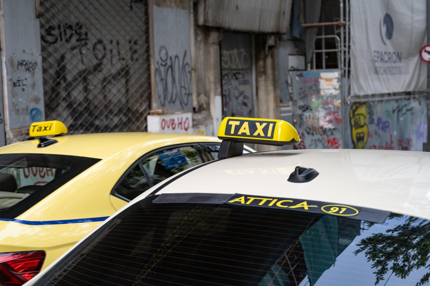 Taksiji v atenah