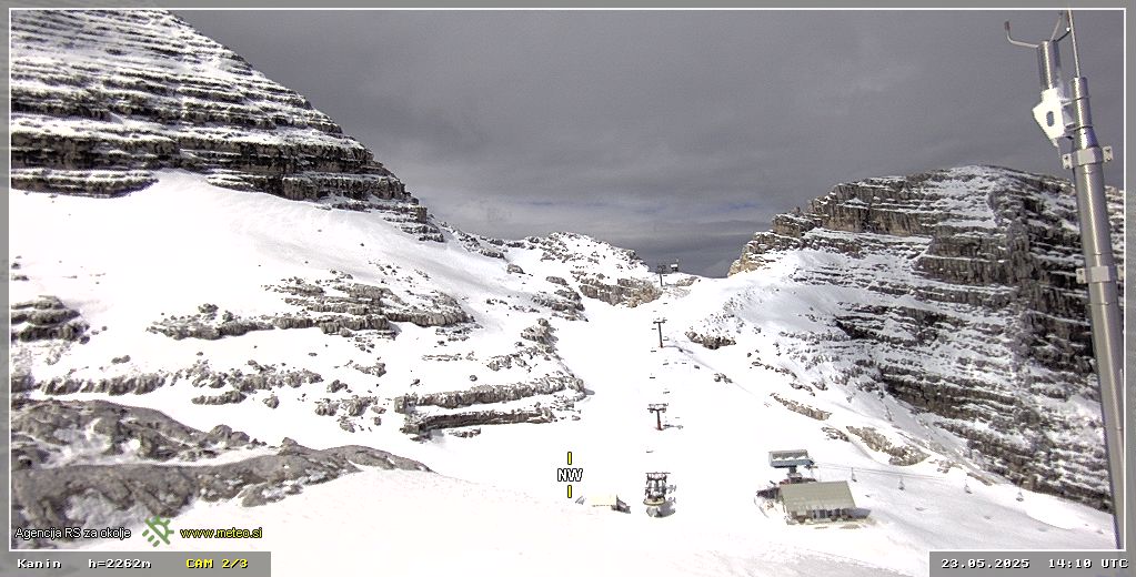 Na Kaninu zapadel 1 centimeter novega snega