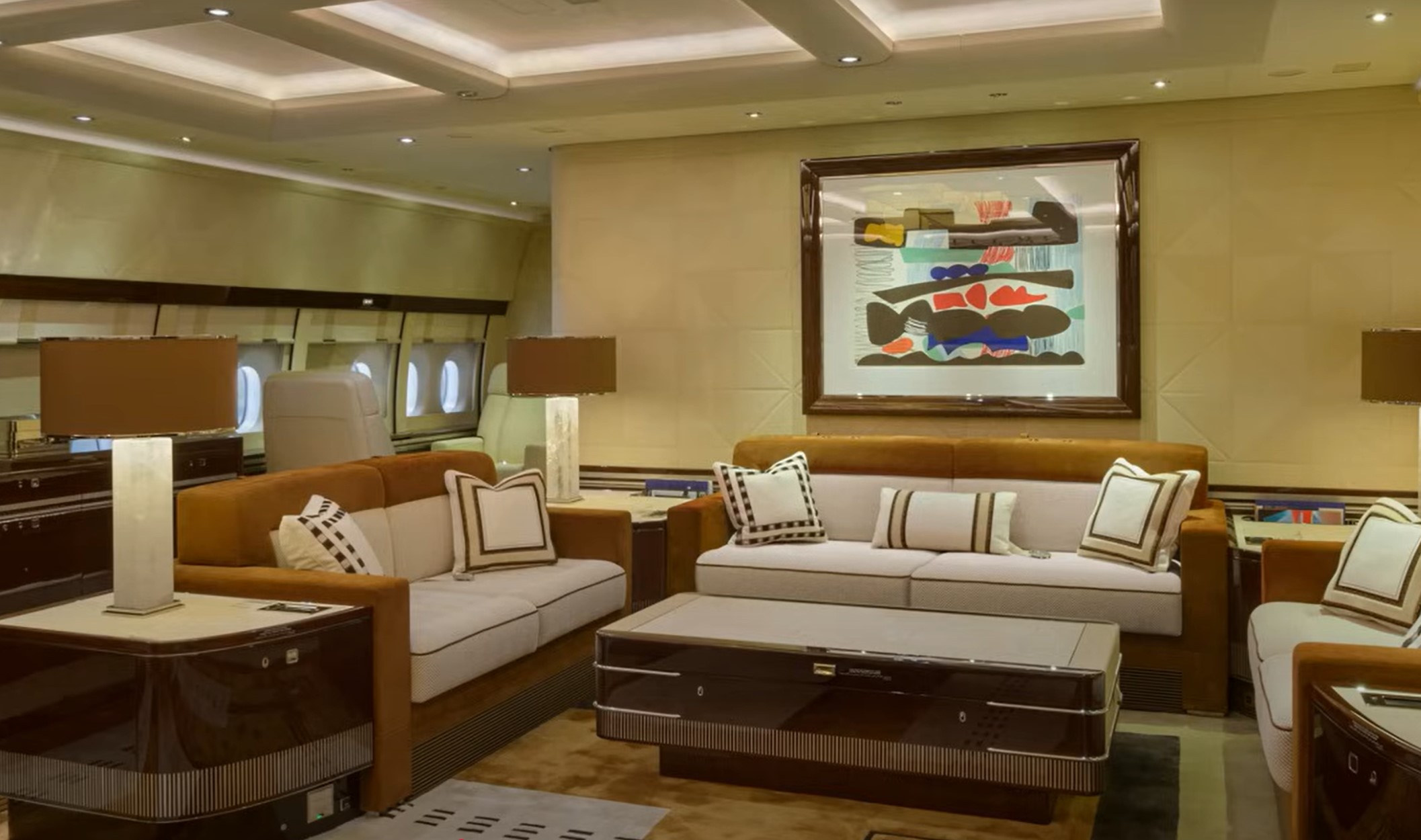 trump letalo 747-8 notranjost 4