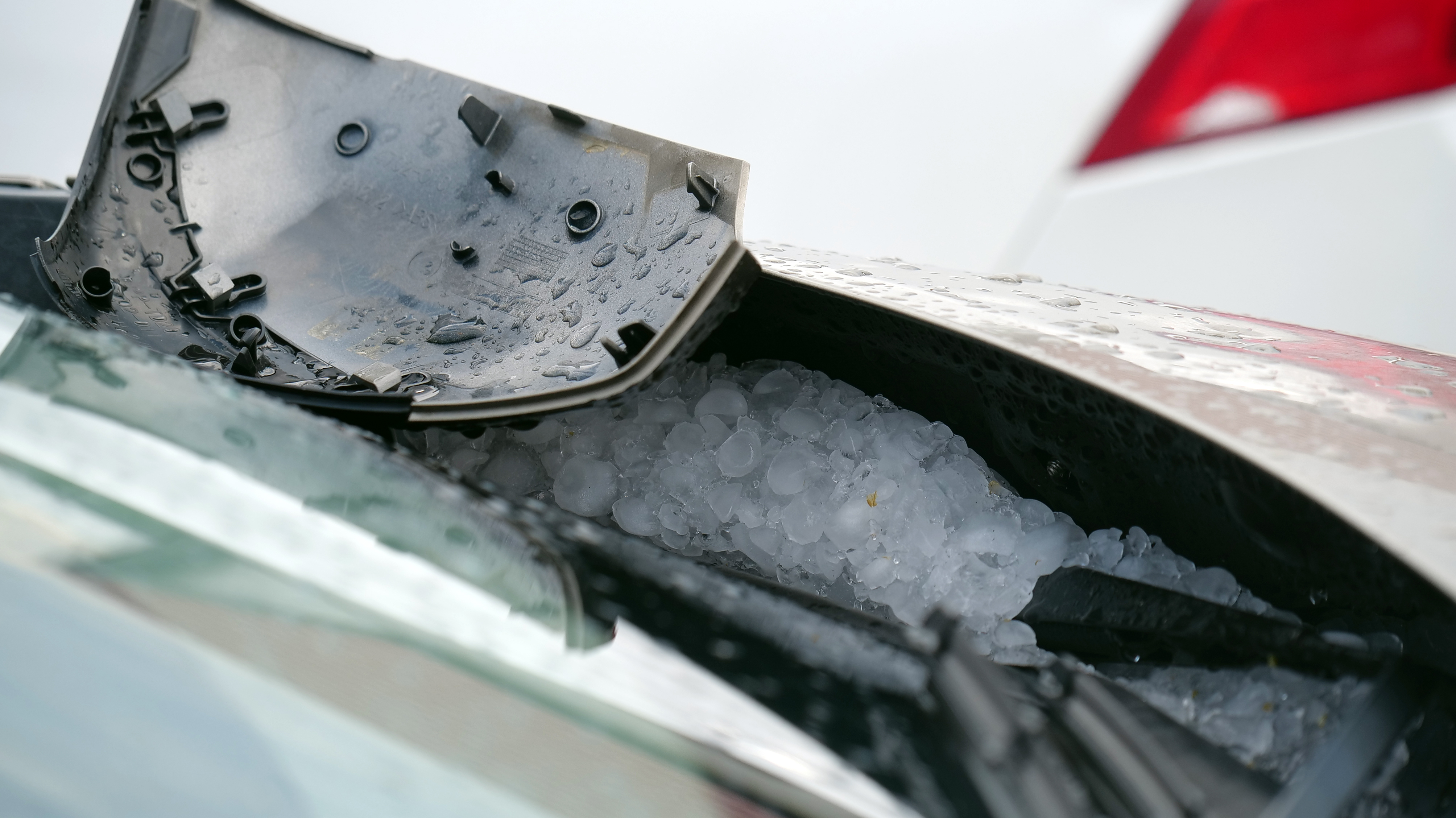 Nevihta z debelo točo v Gornjih Petrovcih