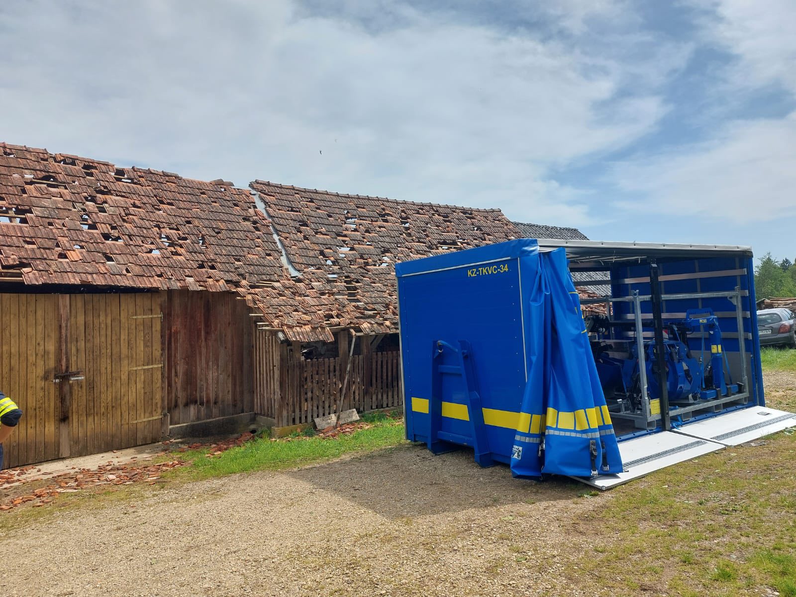 Odstranjevanje posledic neurja na Goričkem