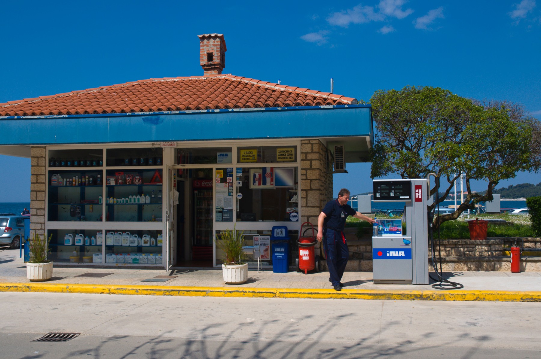 Bencinska črpalka na Hrvaškem