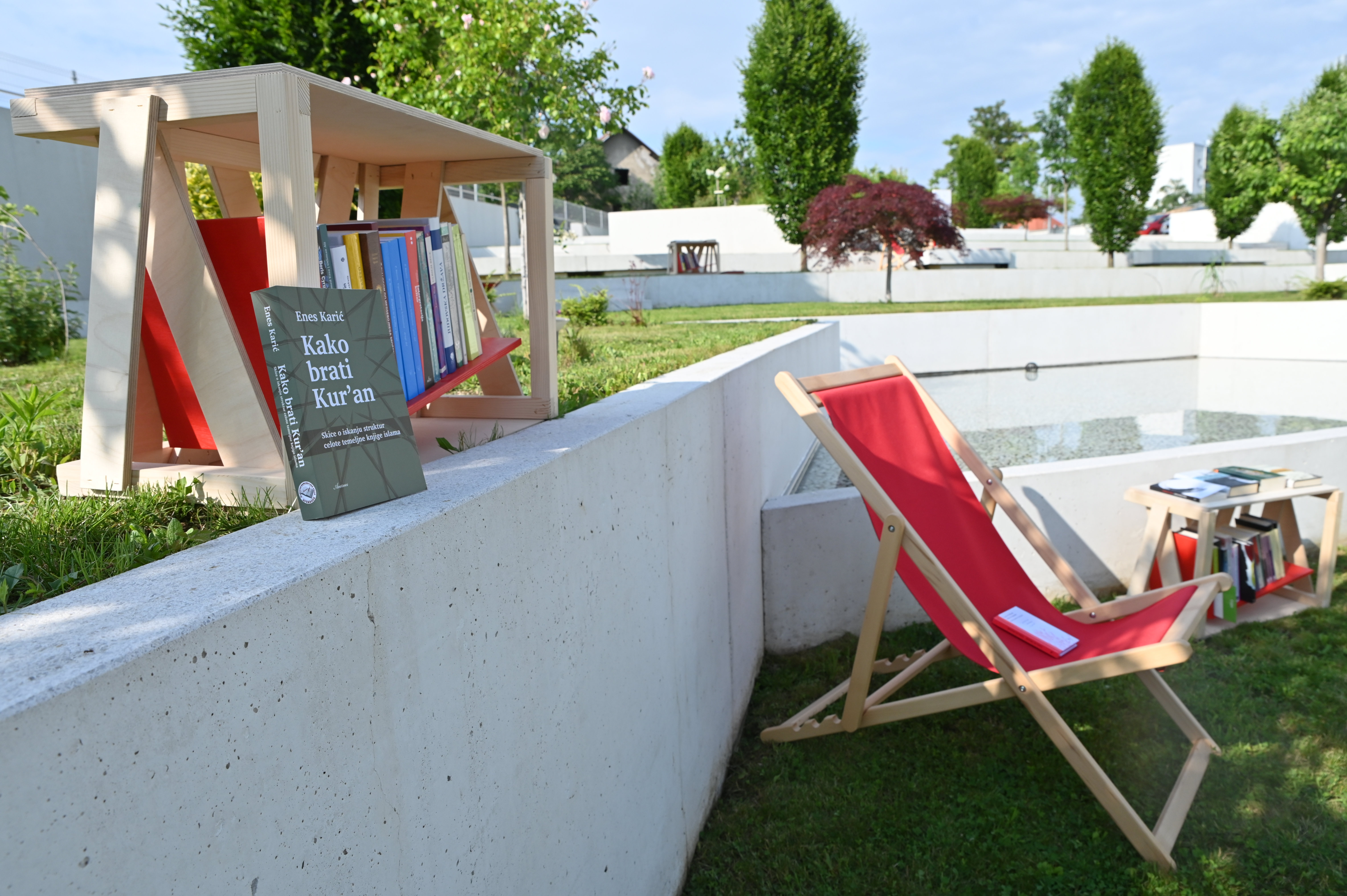 knjižnica pod krošnjami