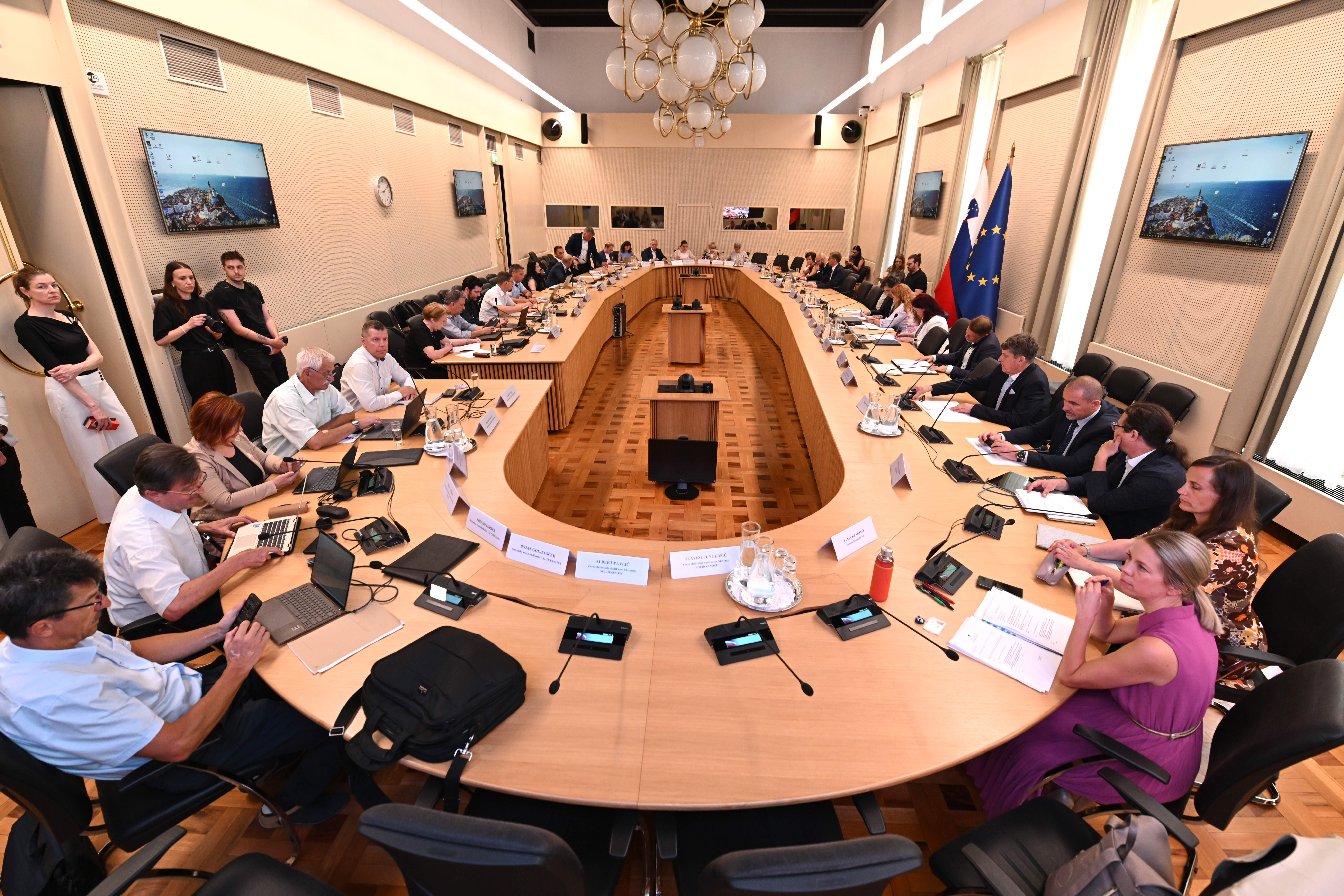 Ekonomsko-socialni svet