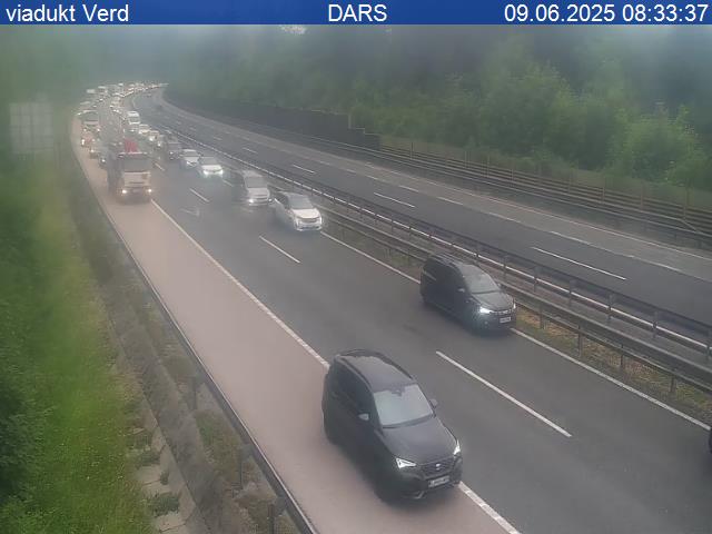 Zastoj na primorski avtocesti