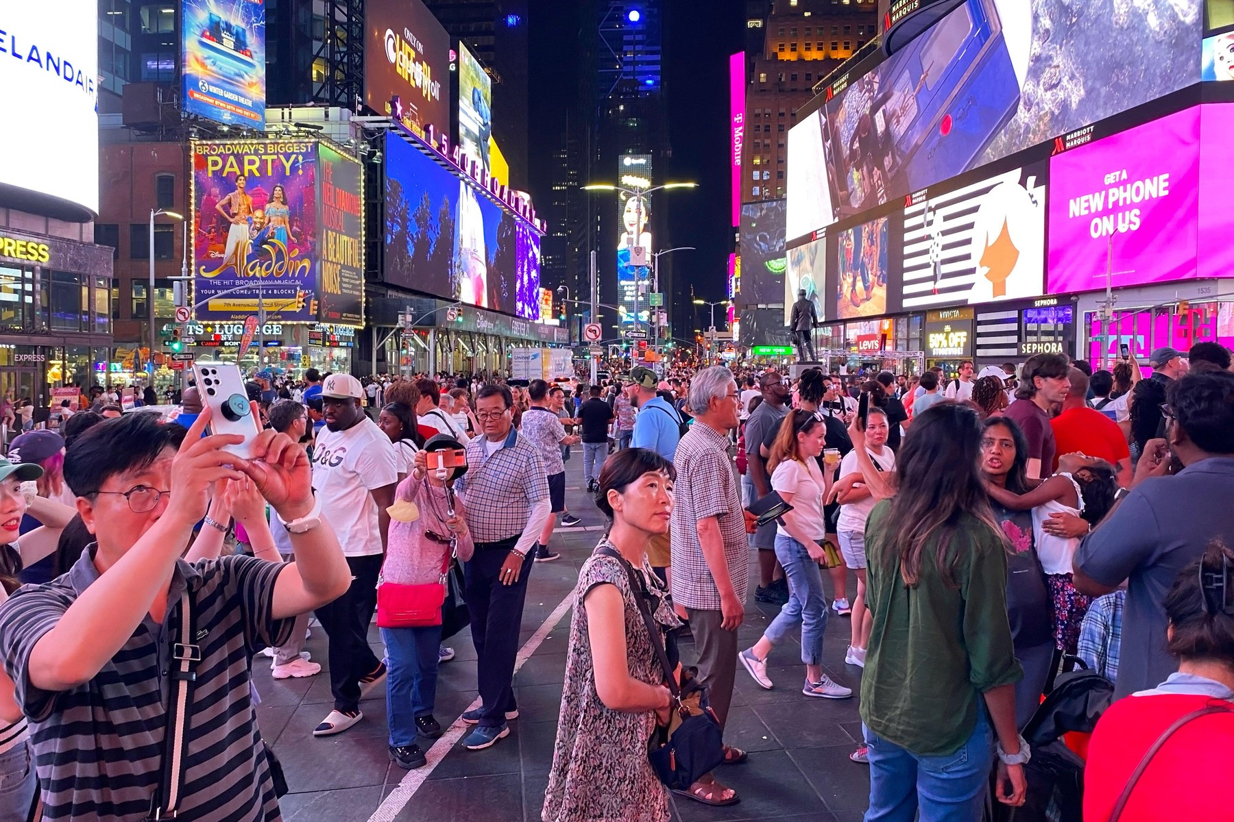 V New York prihaja vse manj tujih turistov