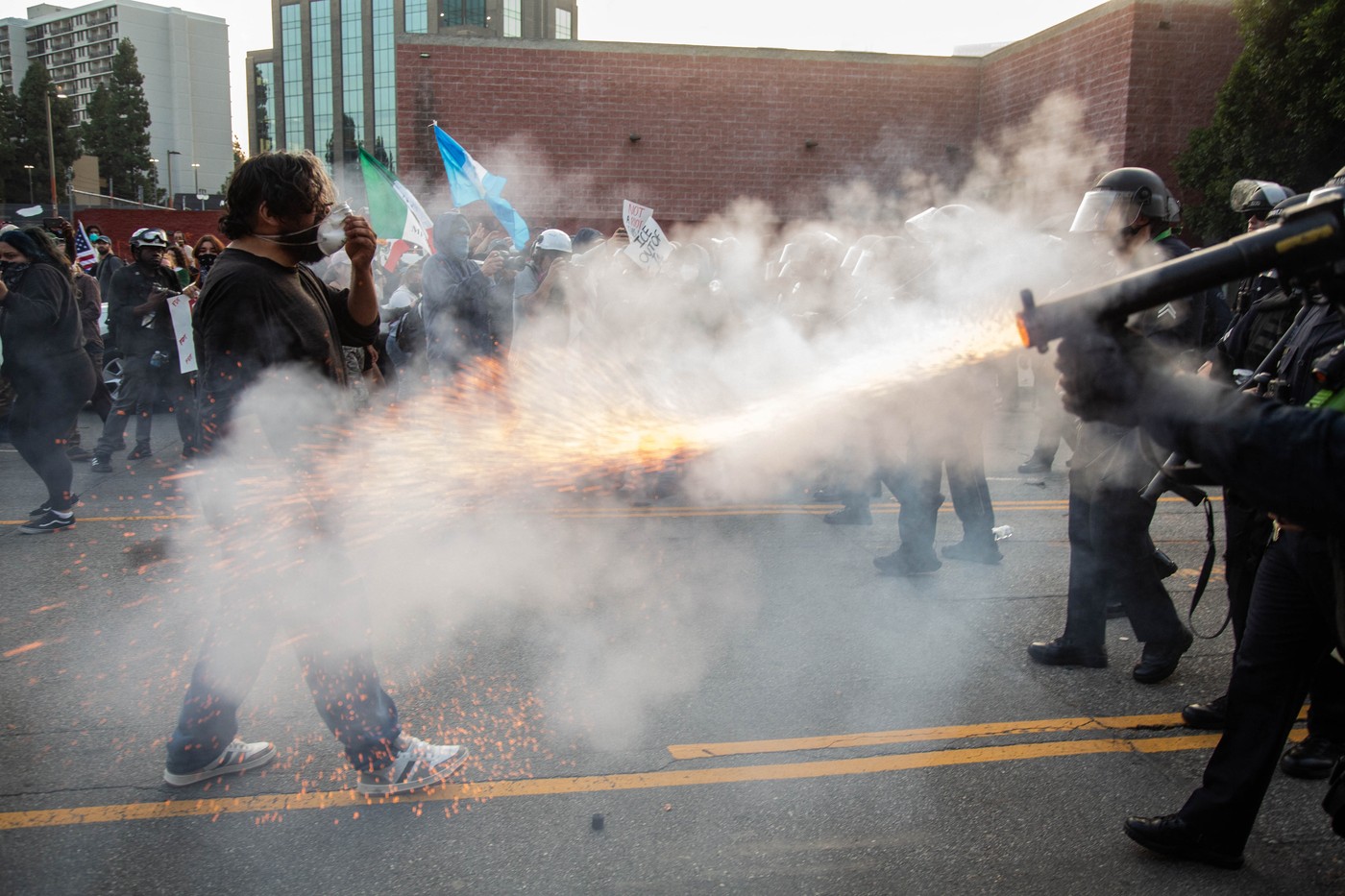 Protesti in izgredi v Los Angelesu