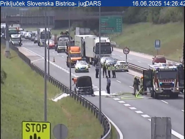 Goreče vozilo na štajerski avtocesti