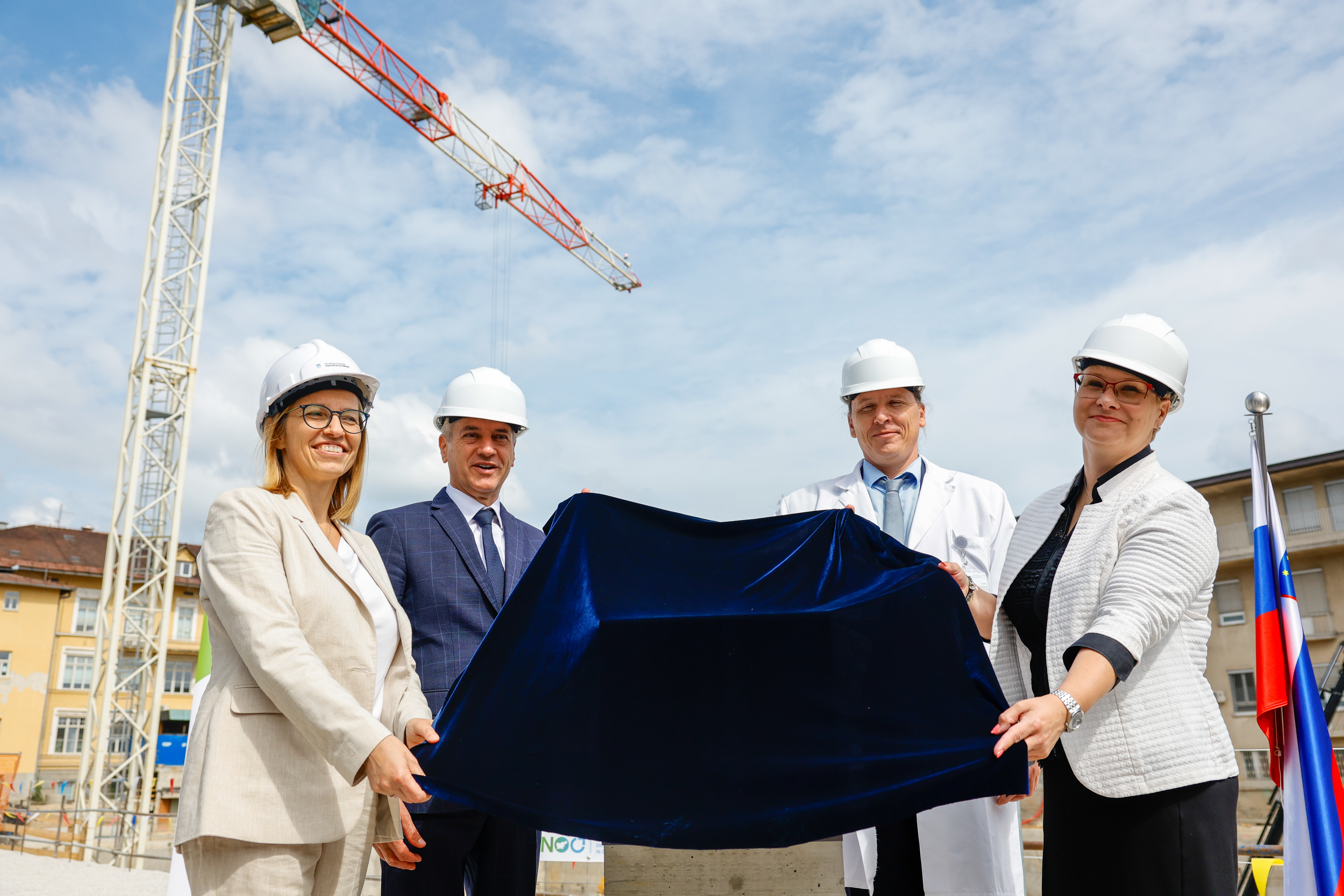 Položitev temeljnega kamna