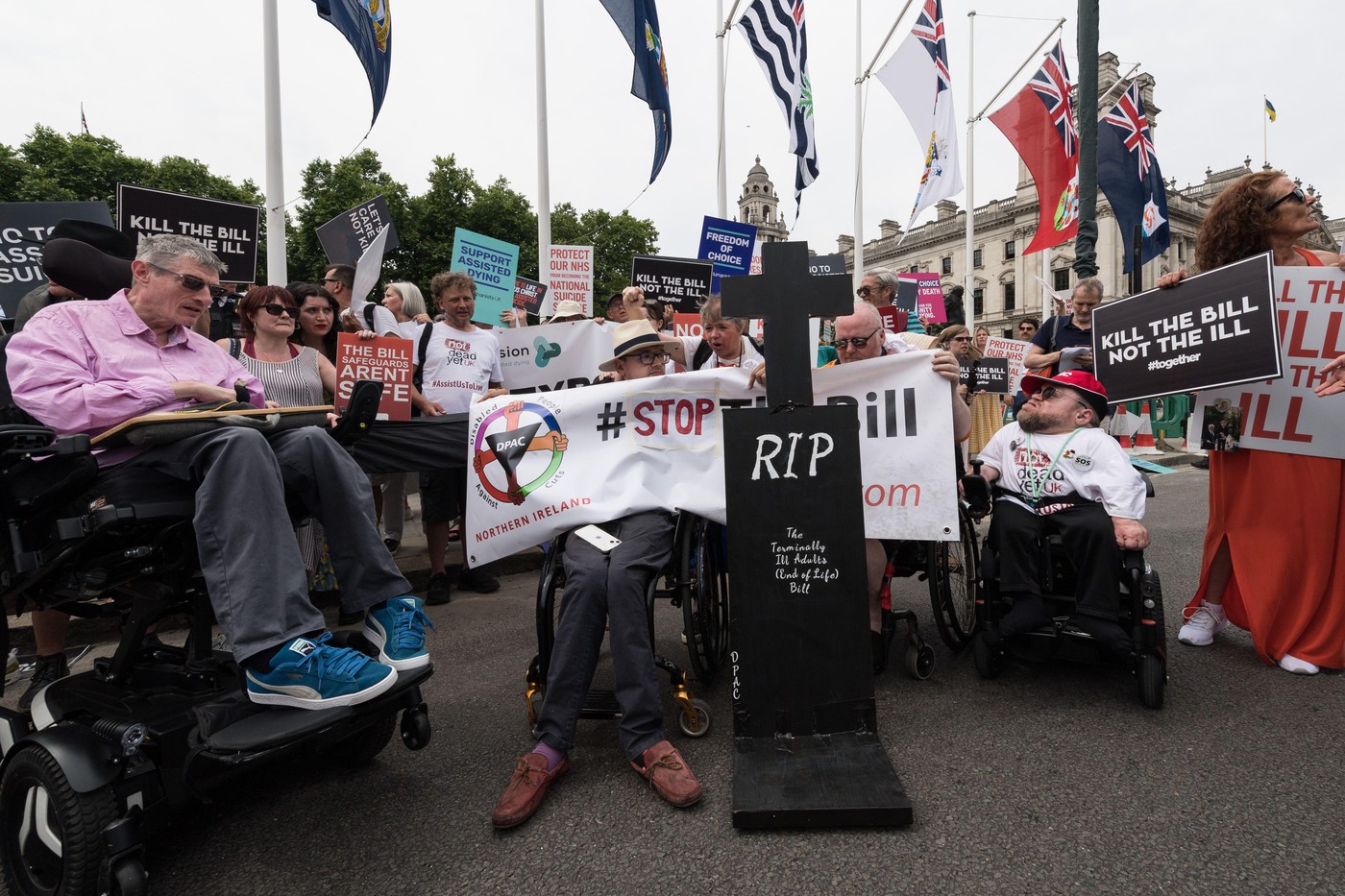 Nasprotniki zakona o umiranju v VB