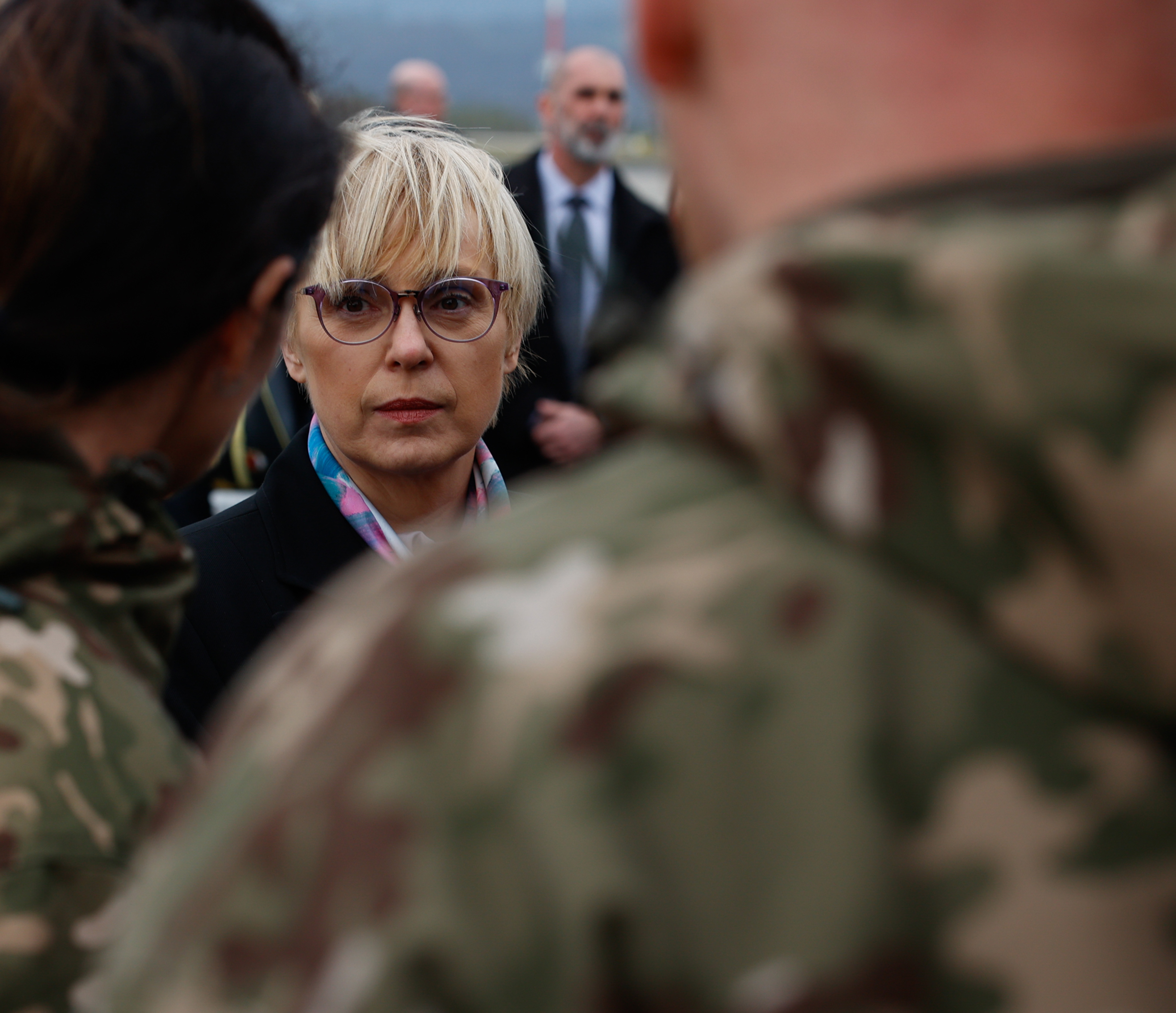 Nataša Pirc Musar in vojaki