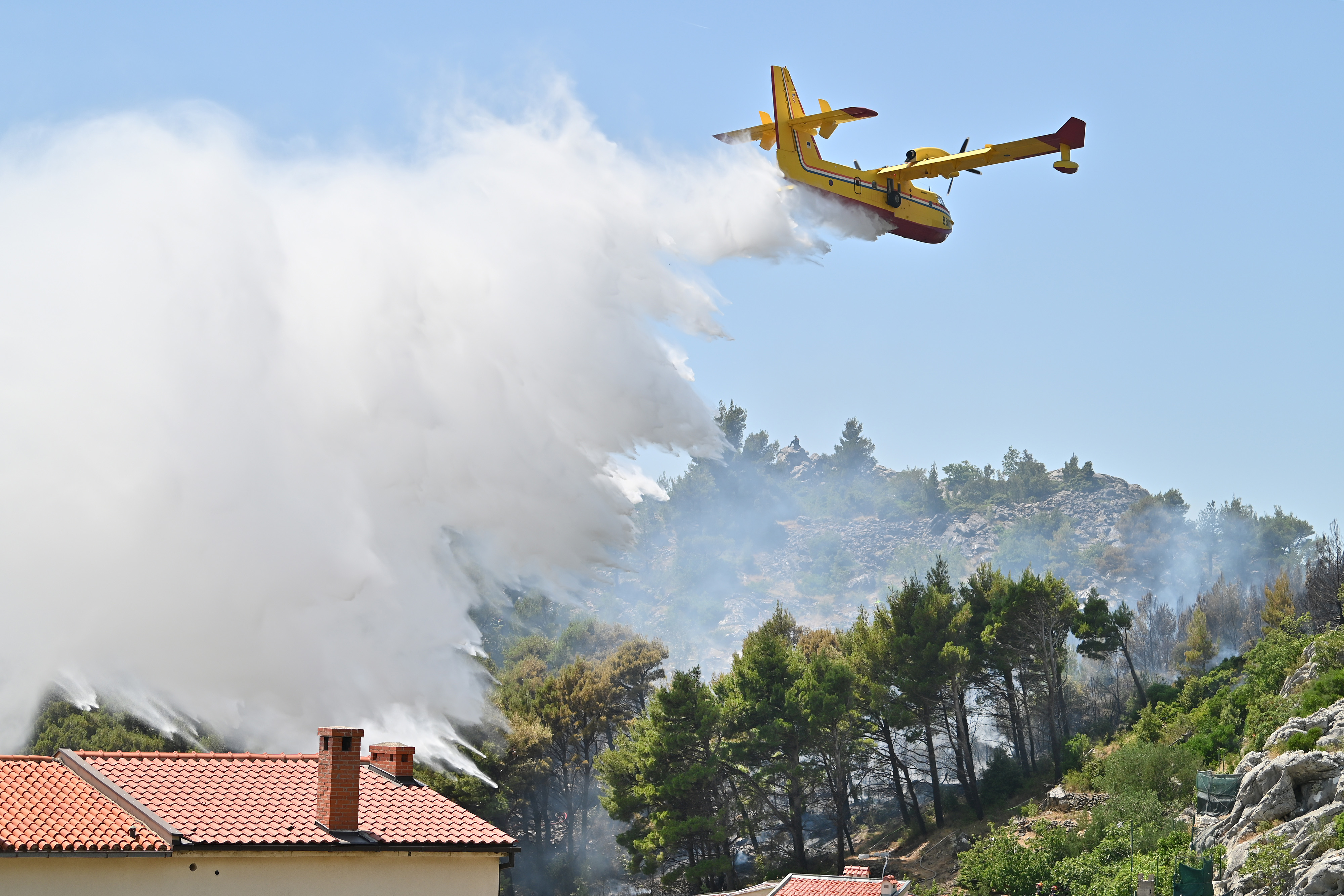 Požar na Velikem Brdu na Hrvaškem