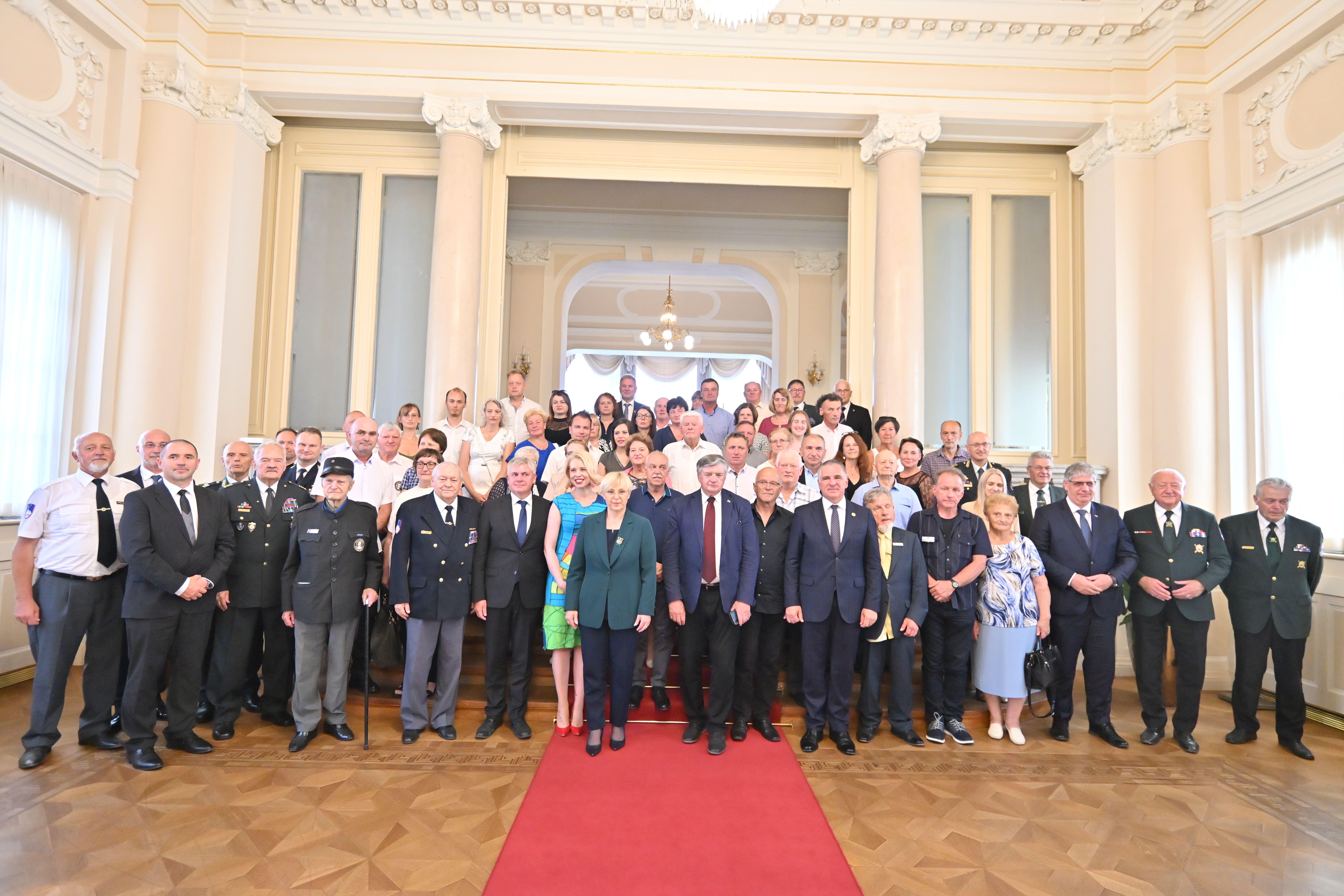 Pirc Musar ob sprejemu veteranov in svojcev padlih v vojni za Slovenijo z zahvalo za junaštvo