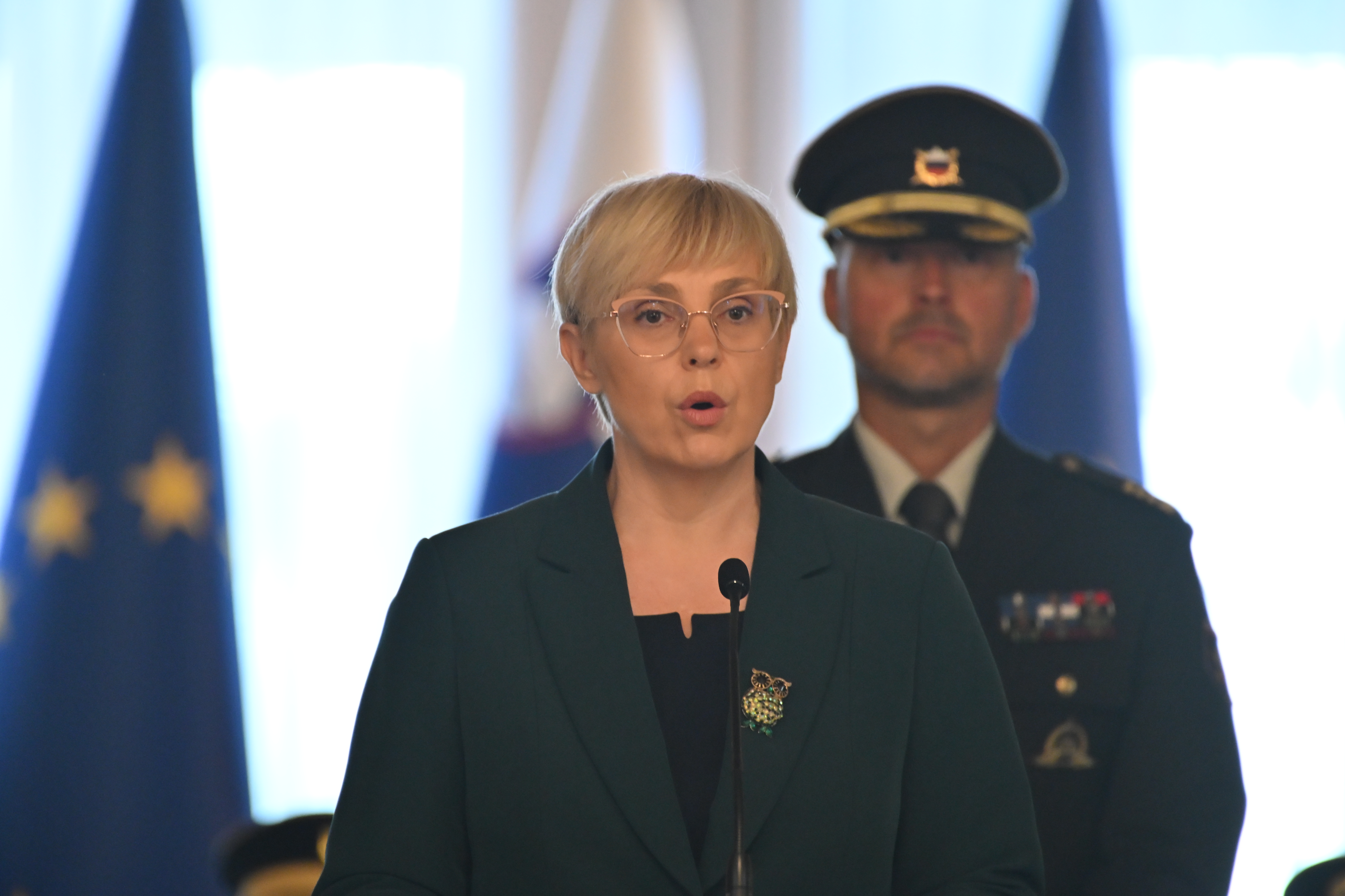 Pirc Musar ob sprejemu veteranov in svojcev padlih v vojni za Slovenijo z zahvalo za junaštvo