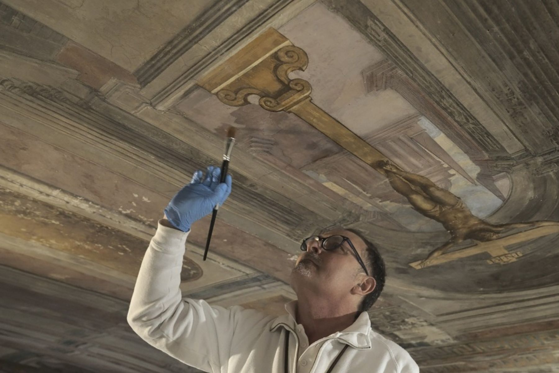 Obnova Konstantinove sobe v Vatikanu