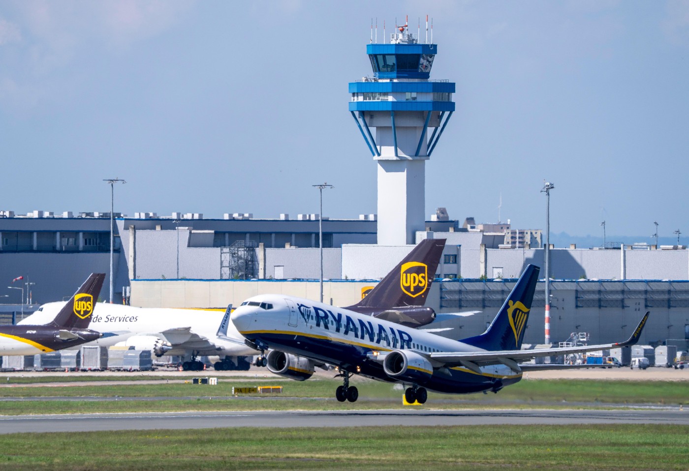 Kontrolni stolp zračnega prometa