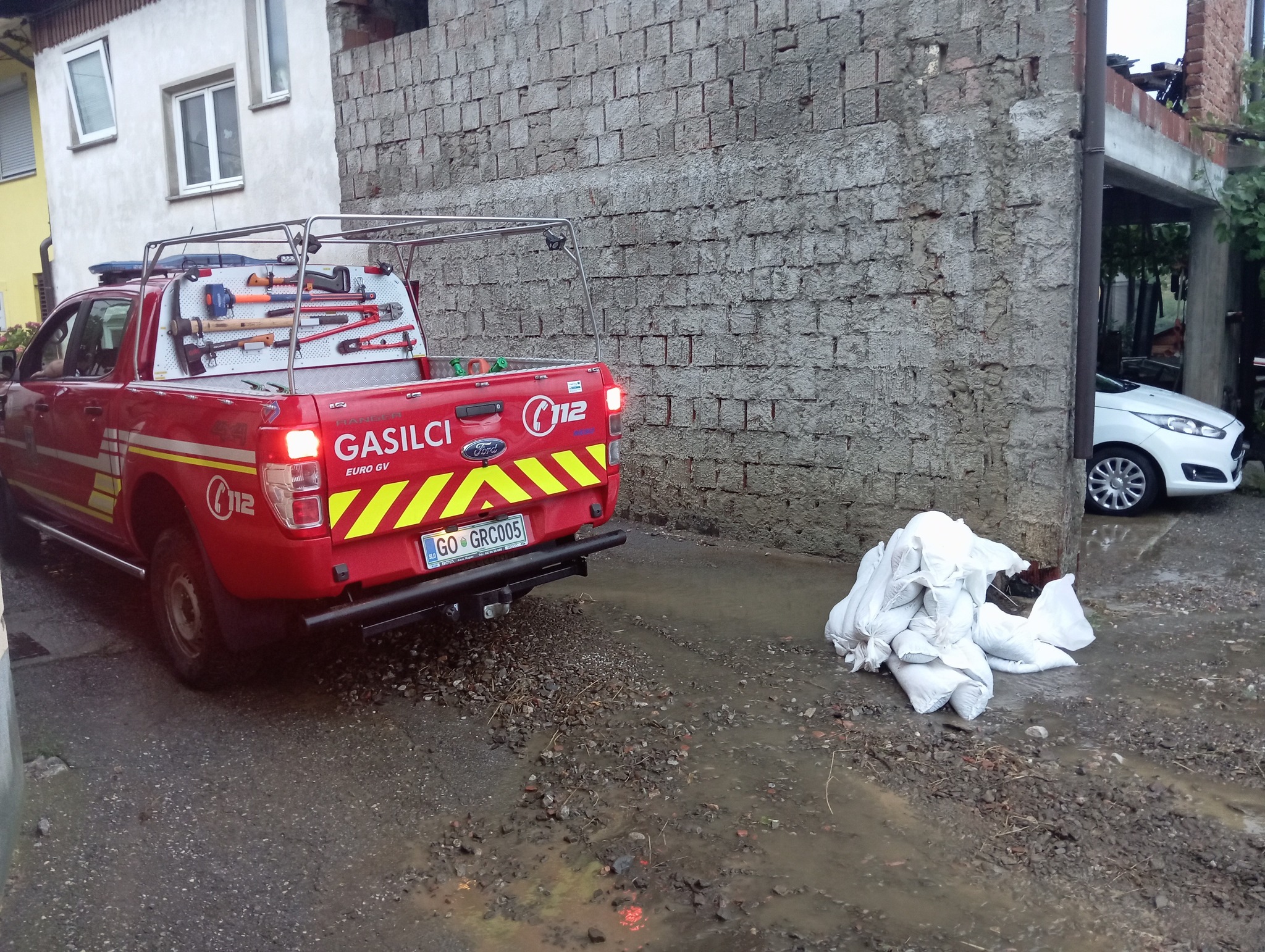 Obilne padavine na območju občine Ajdovščina