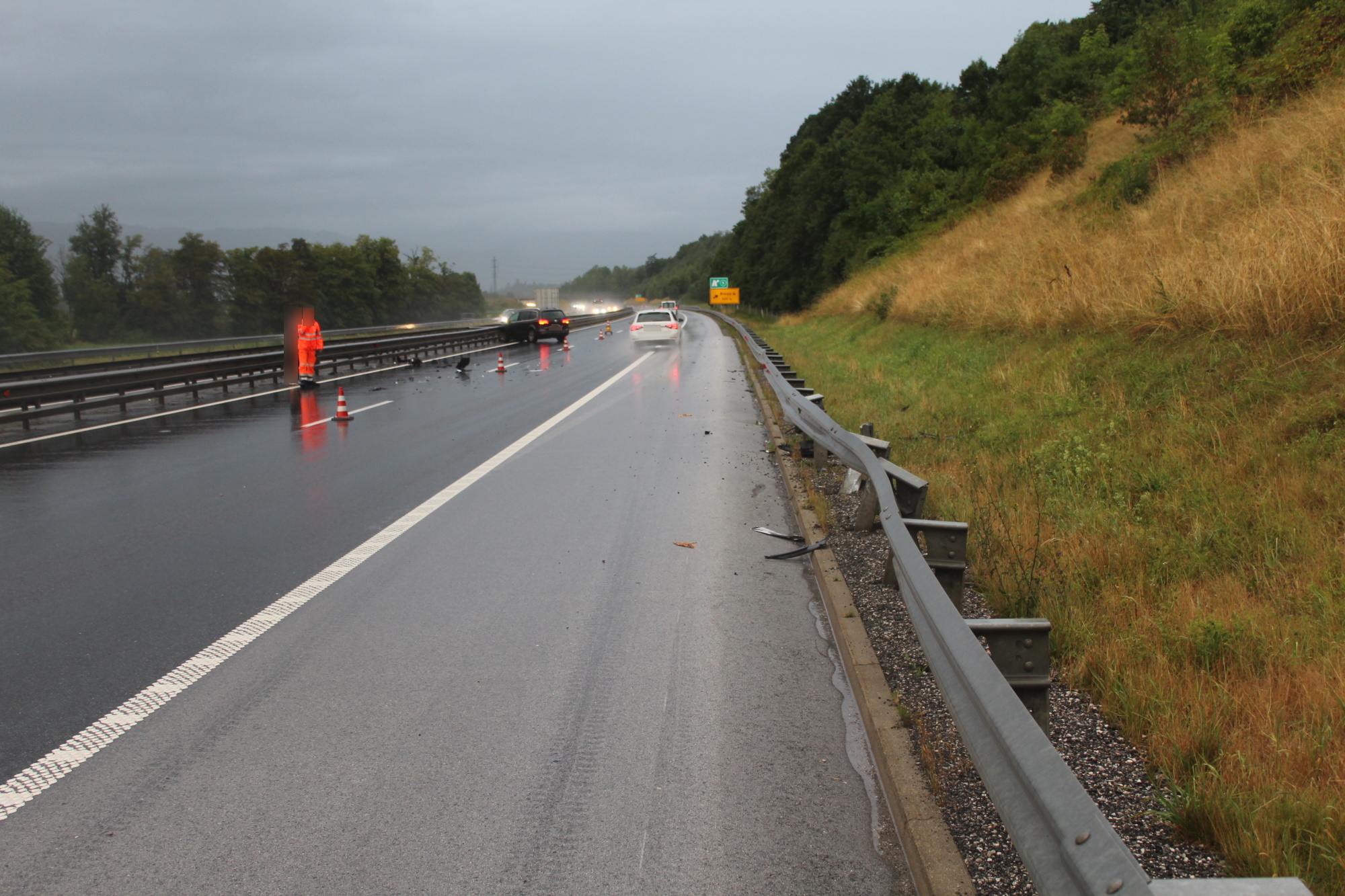 Prometna nesreča na gorenjski avtocesti