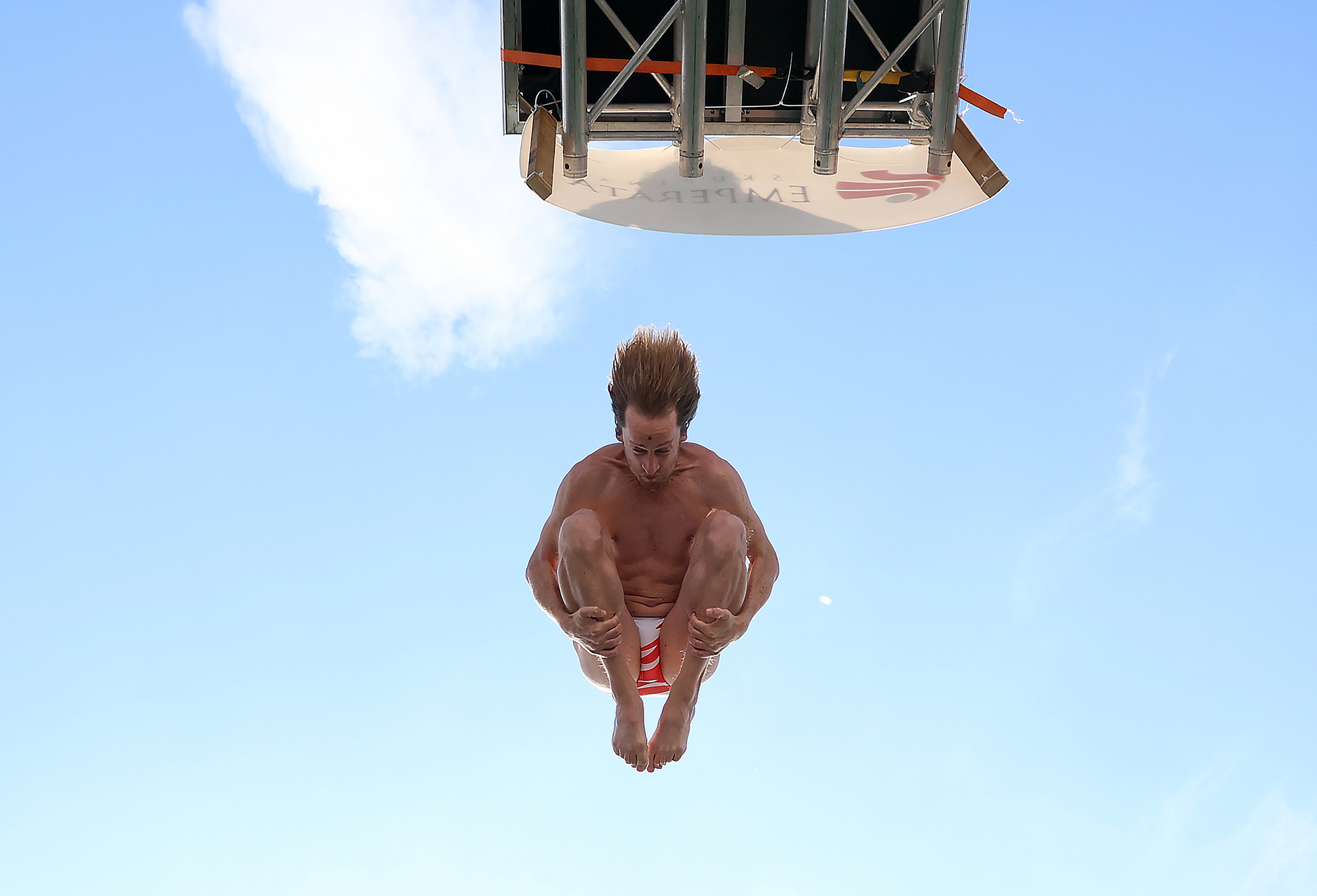 Akrobatski skoki v reko Dravo