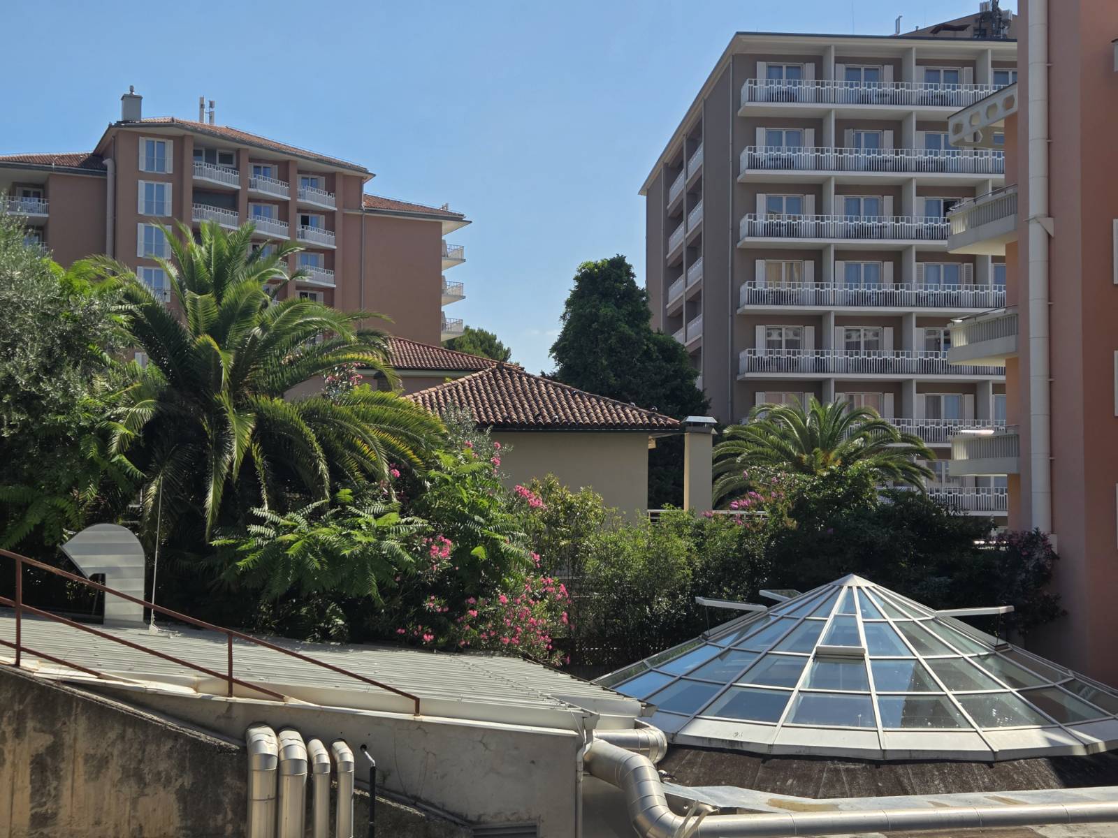 Vila v Portorožu, Dodik in Đurić