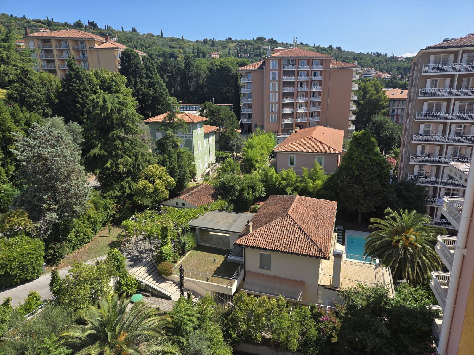 Vila v Portorožu, Dodik in Đurić