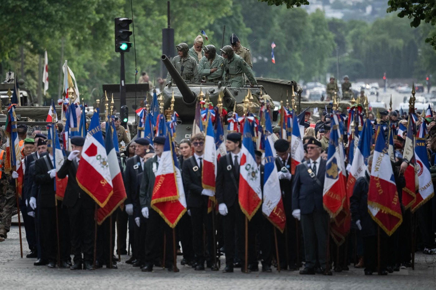 Praznovanje dneva zmage v Parizu