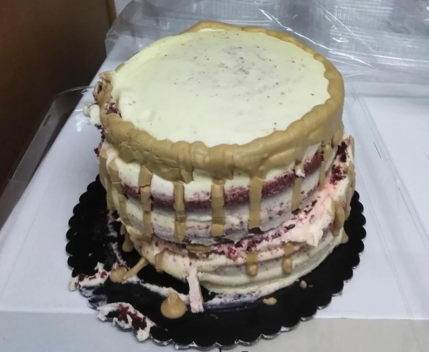 poročna torta Zajem zalson REDDIT 2