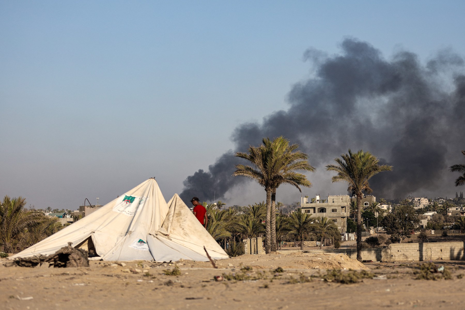 Izraelski napad na mesto Deir al Balah