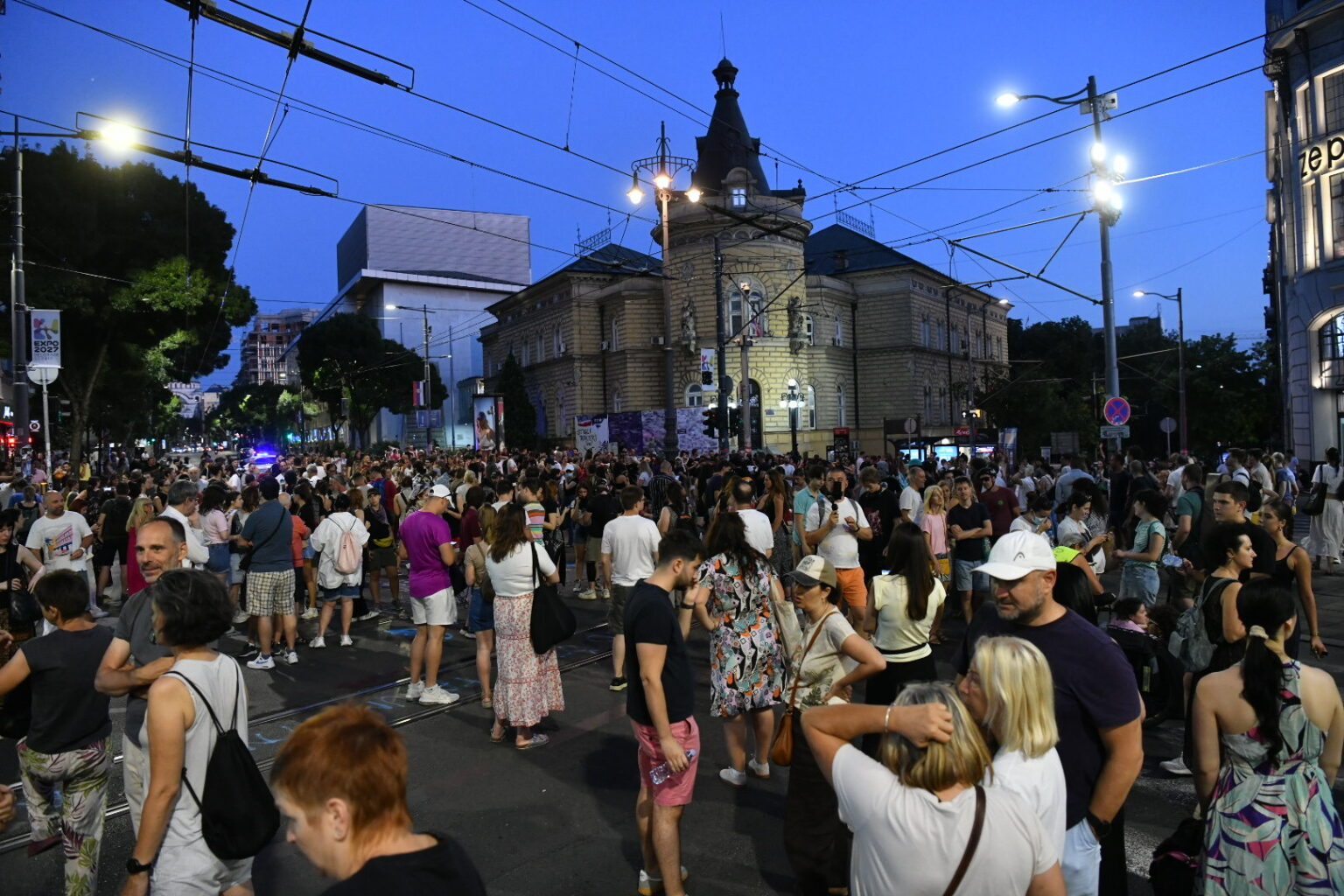 Policija prekinila blokado beograjskega Študentskega kulturnega centra