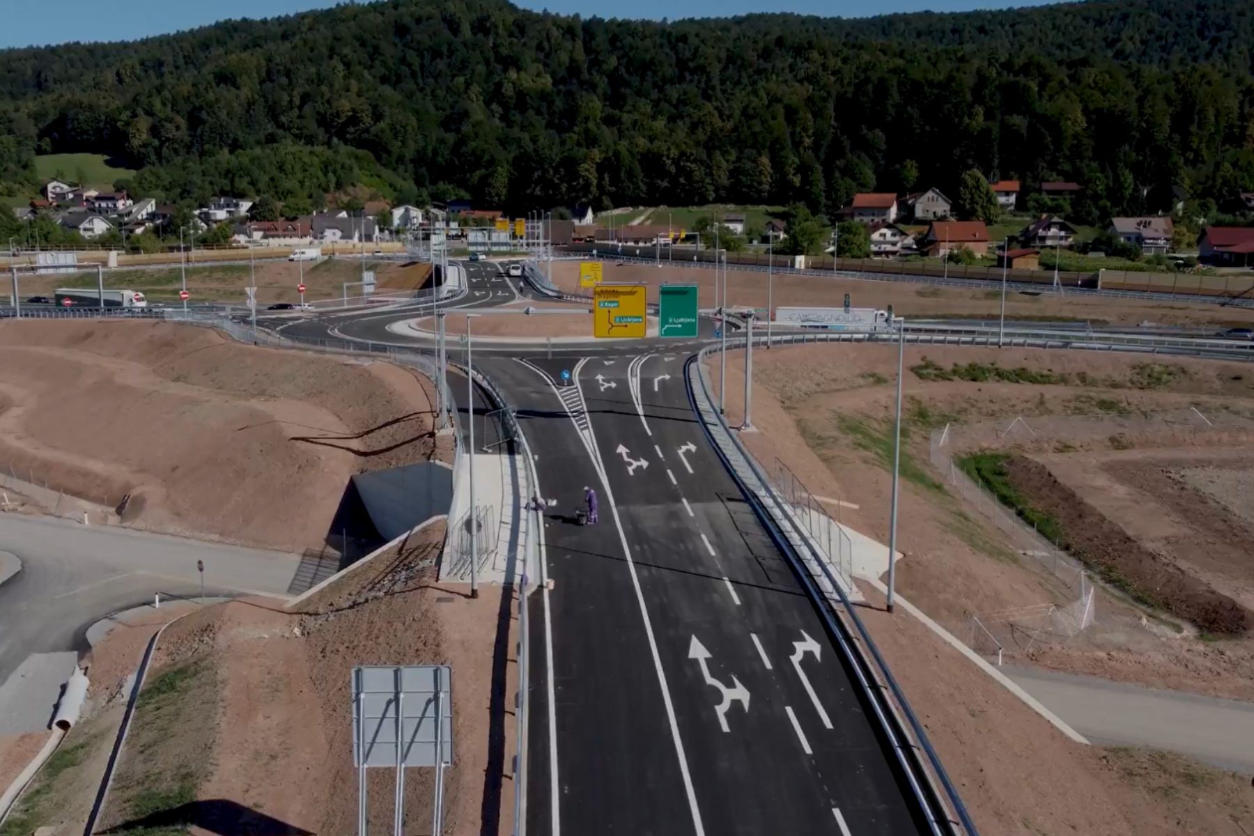Dars bo po dveh letih gradbenih del za promet odprl novozgrajeni priključek Dragomer