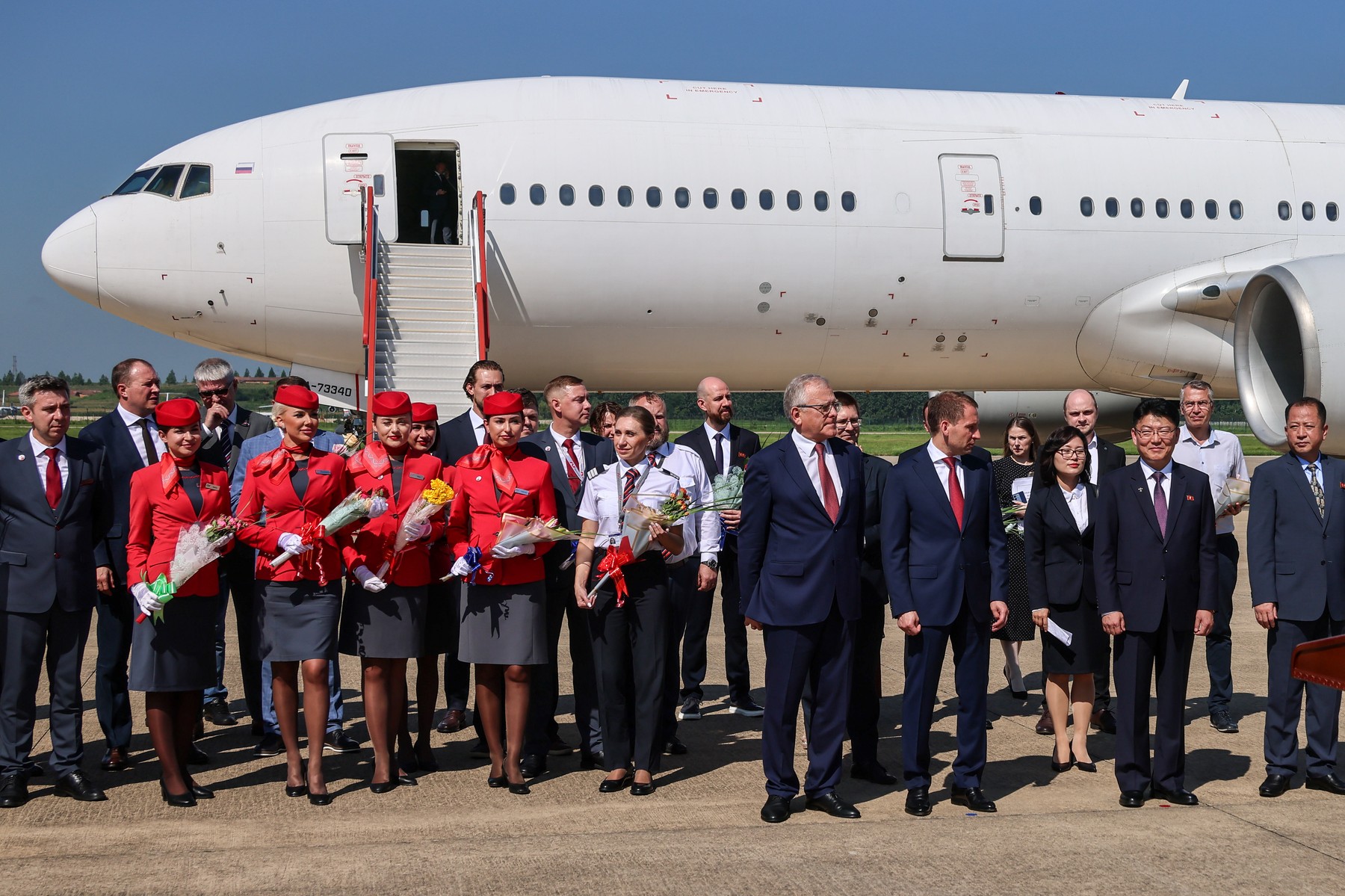 V Moskvi pristalo prvo letalo iz Pjongjanga po skoraj 30 letih