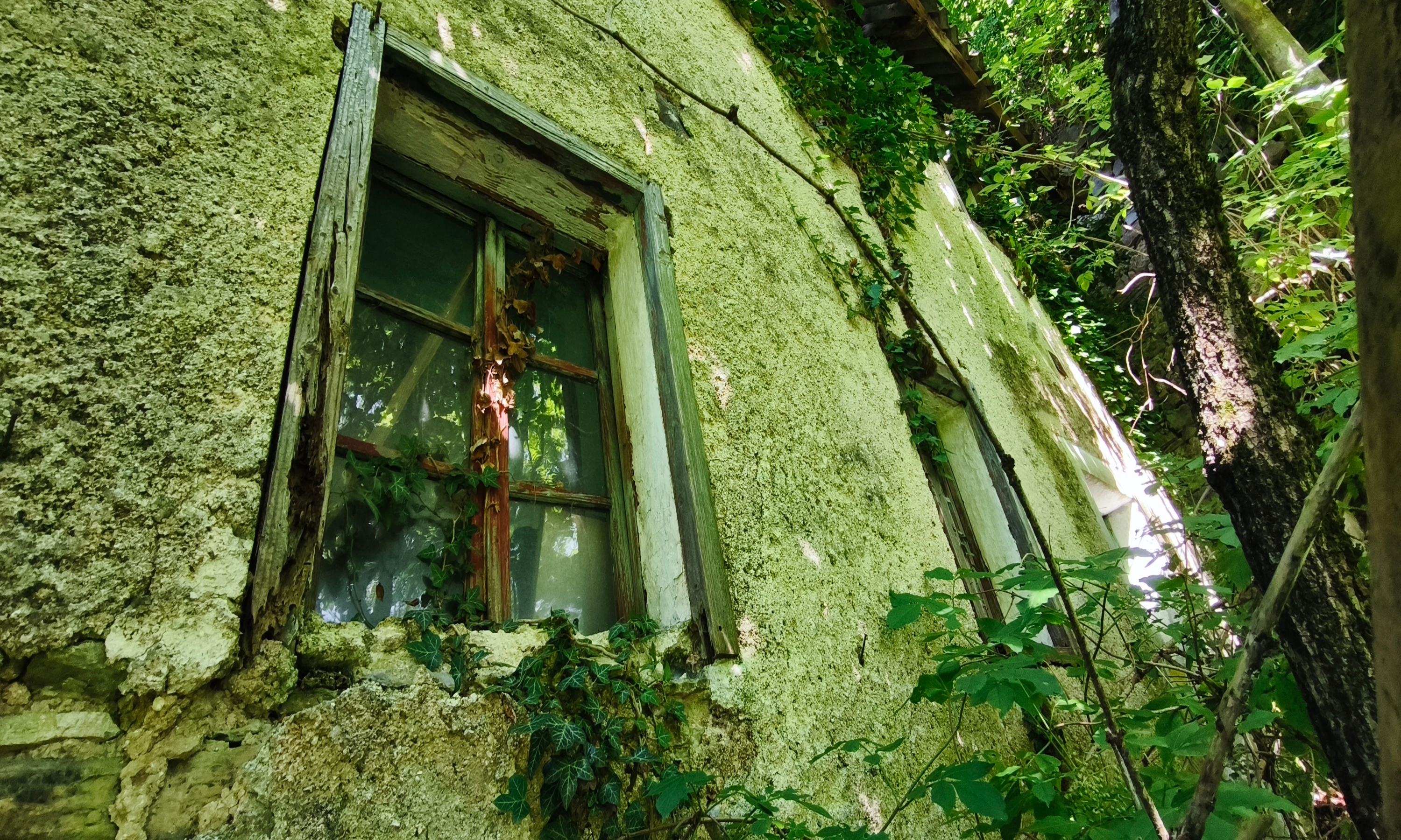 Zapuščena vas Lisec