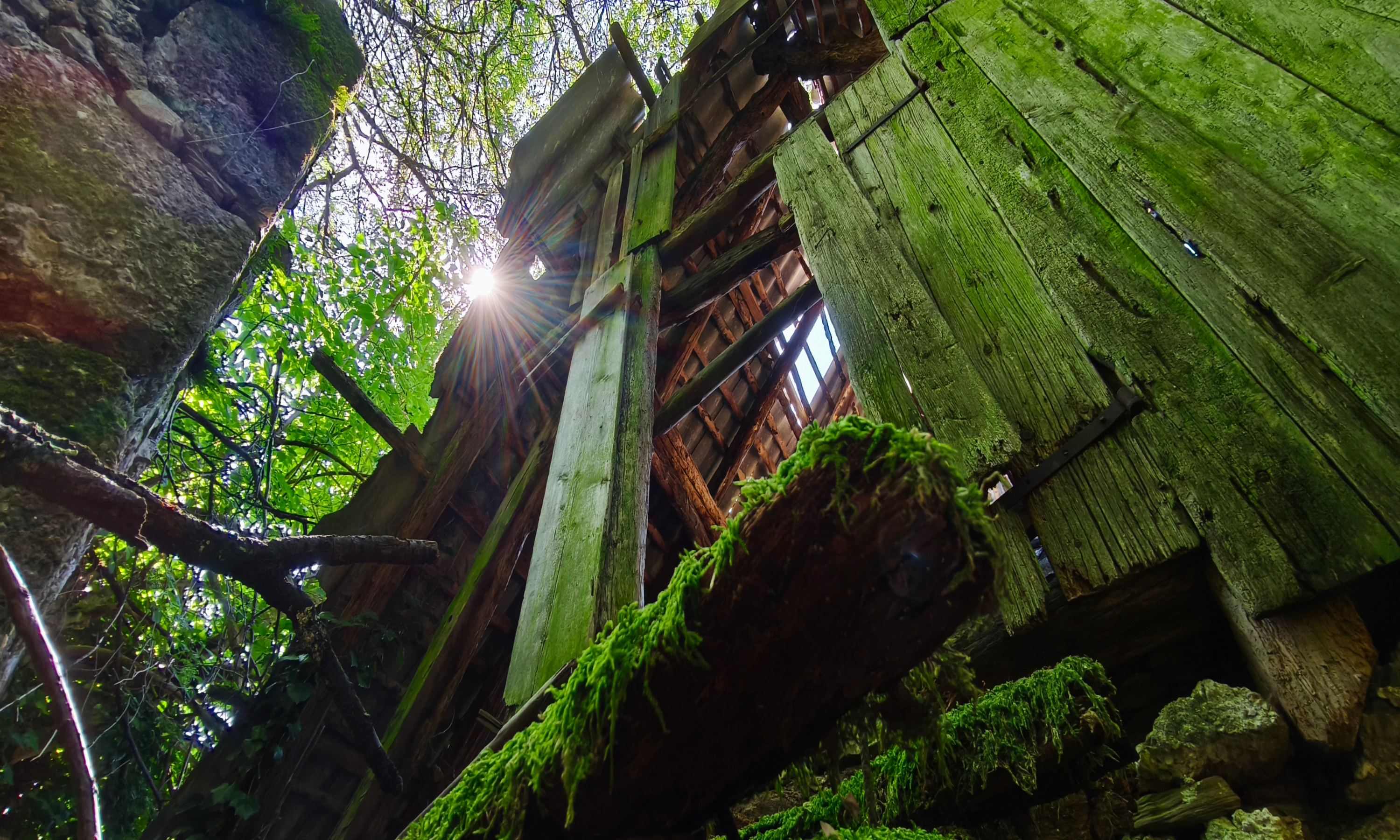 Zapuščena vas Lisec