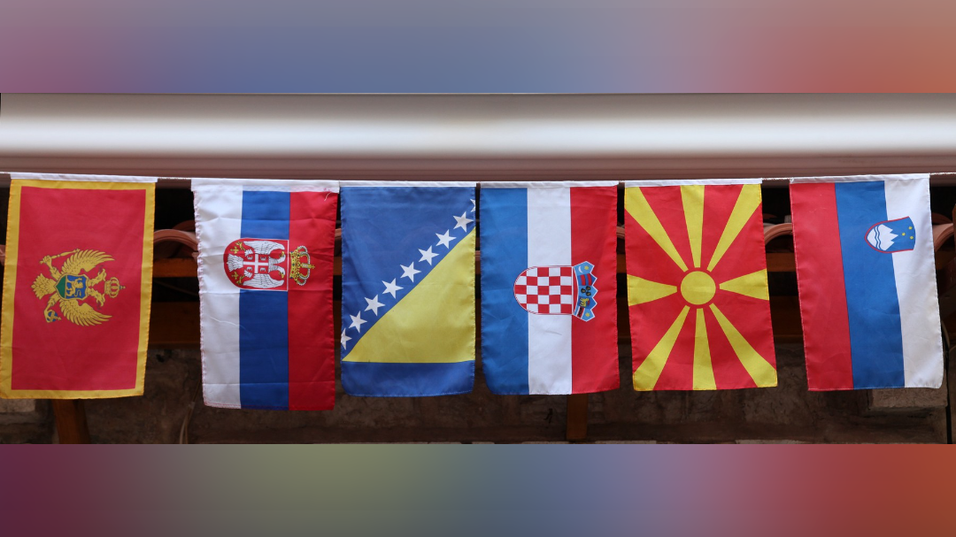 ex Yu zastave Foto PROFIMEDIA