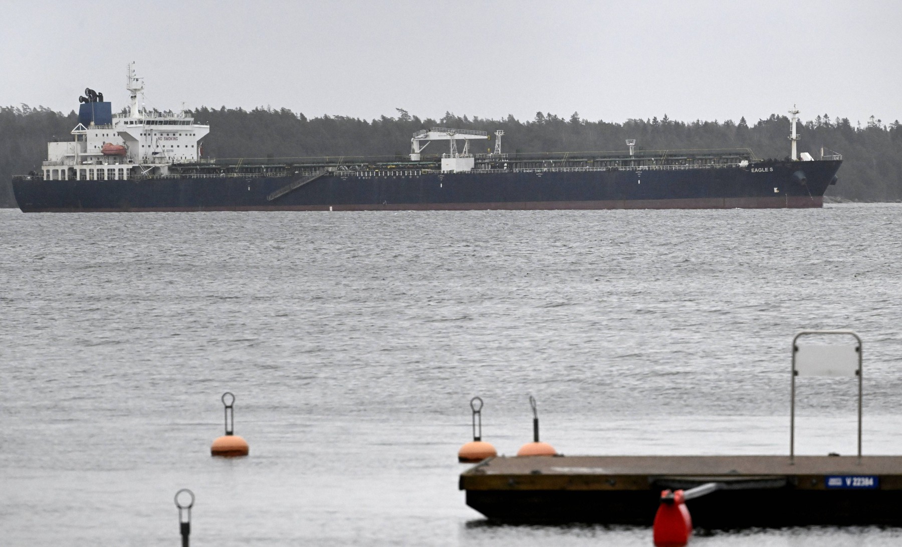 Tanker Eagle S naj bi na božič leta 2024 v Baltskem morju poškodoval podmorski električni kabel