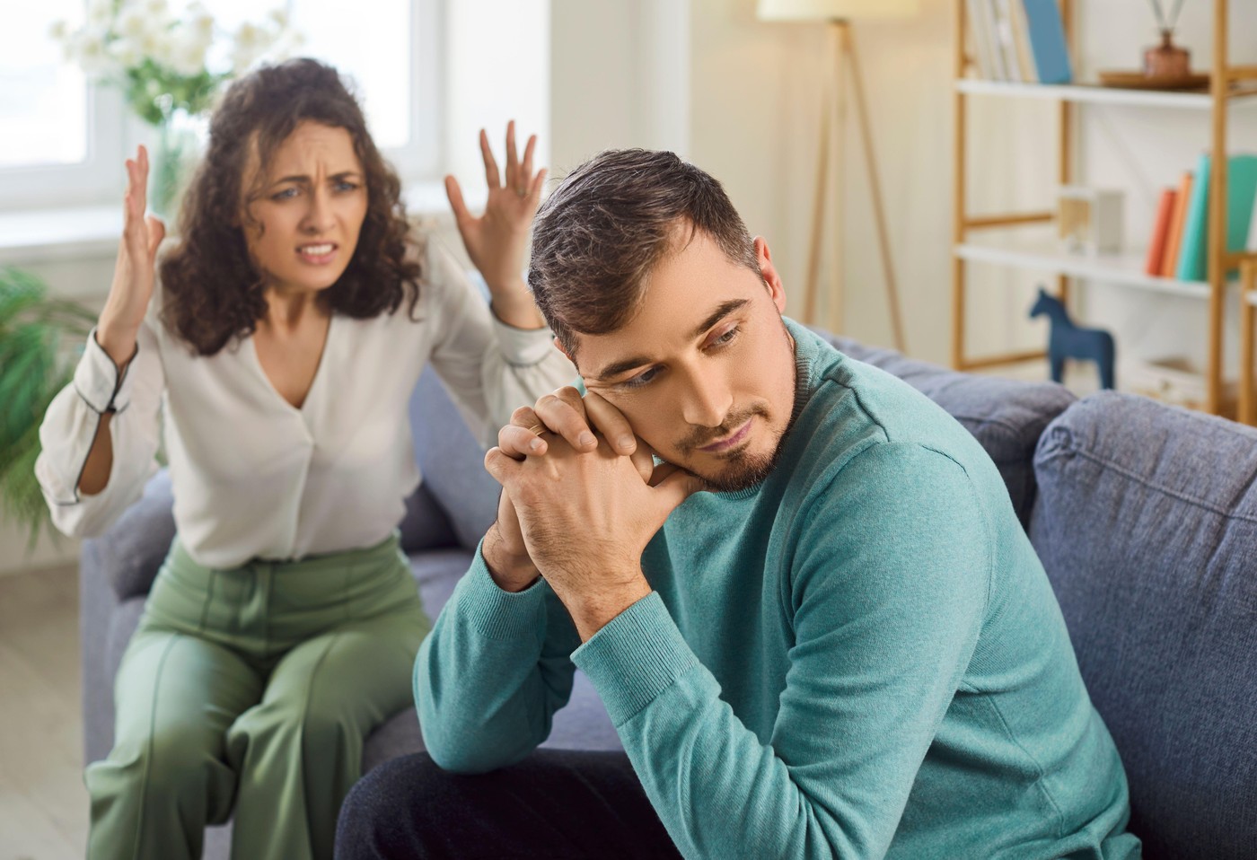 Izogibanje očesnemu stiku