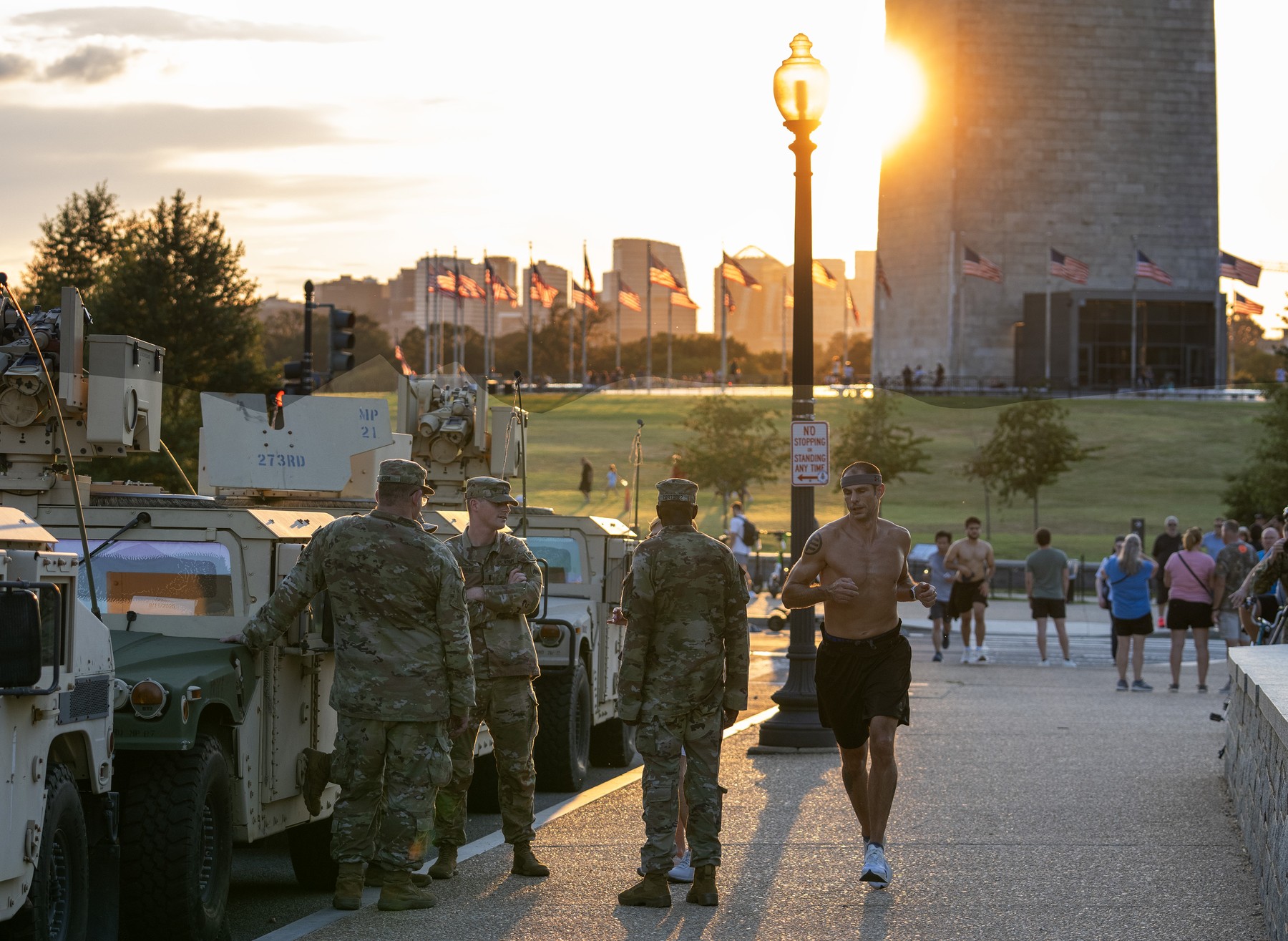 nacionalna garda na ulicah washingtona