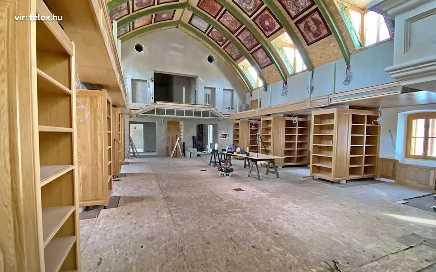 Hatvanpuszta, knjižnica, Viktor Orban