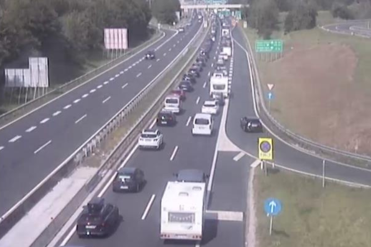 zastoji pri priključku Hrušica