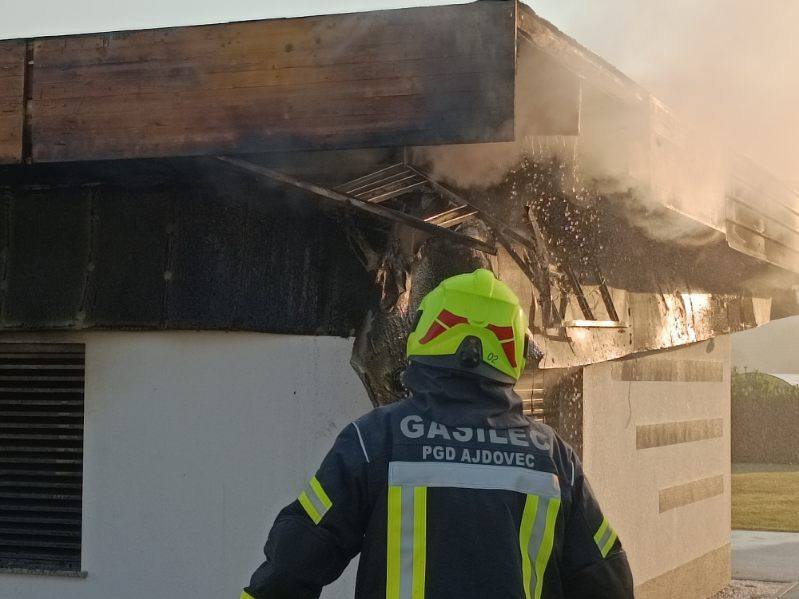 Požar v naselju Podlipa