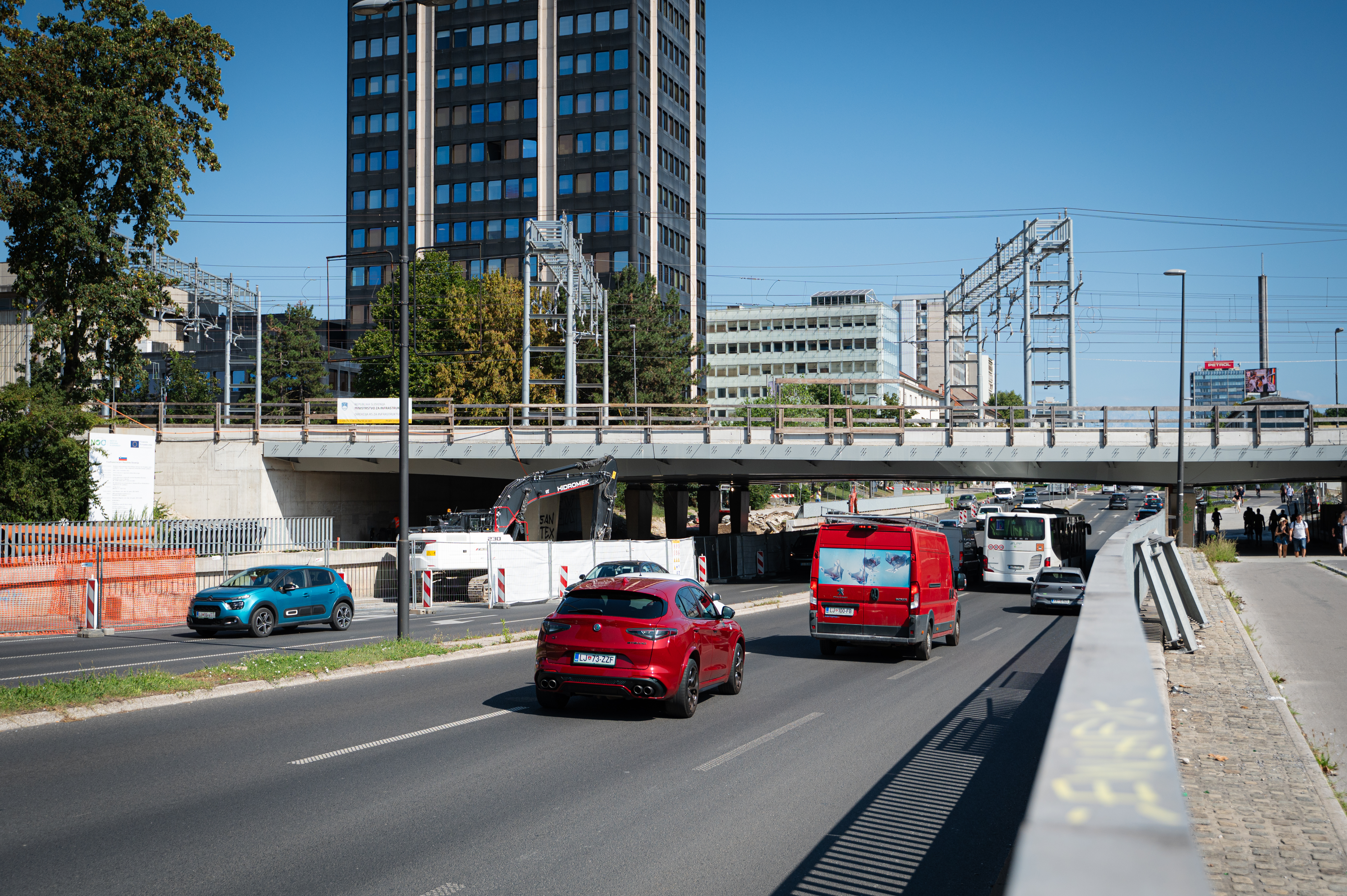 Dela na Dunajski cesti