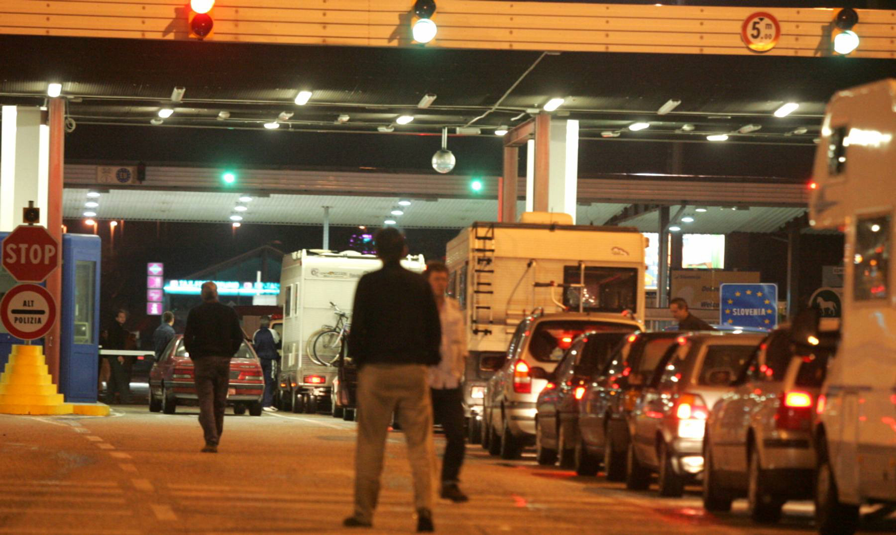 Gneča na mejnem prehodu Fernetiči