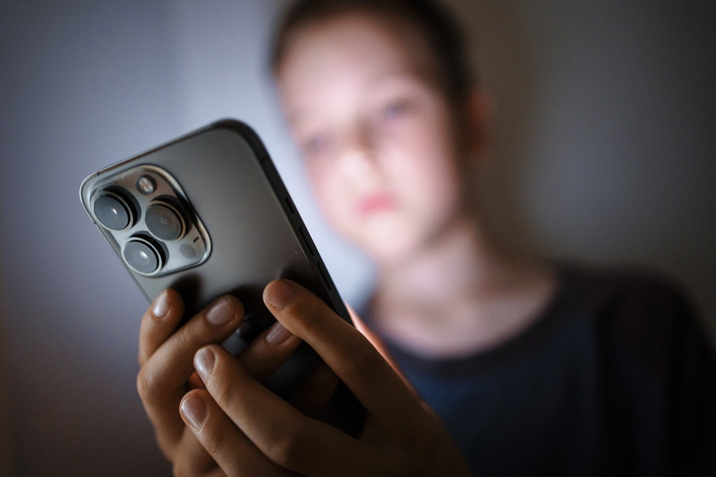 odvisnost od telefona