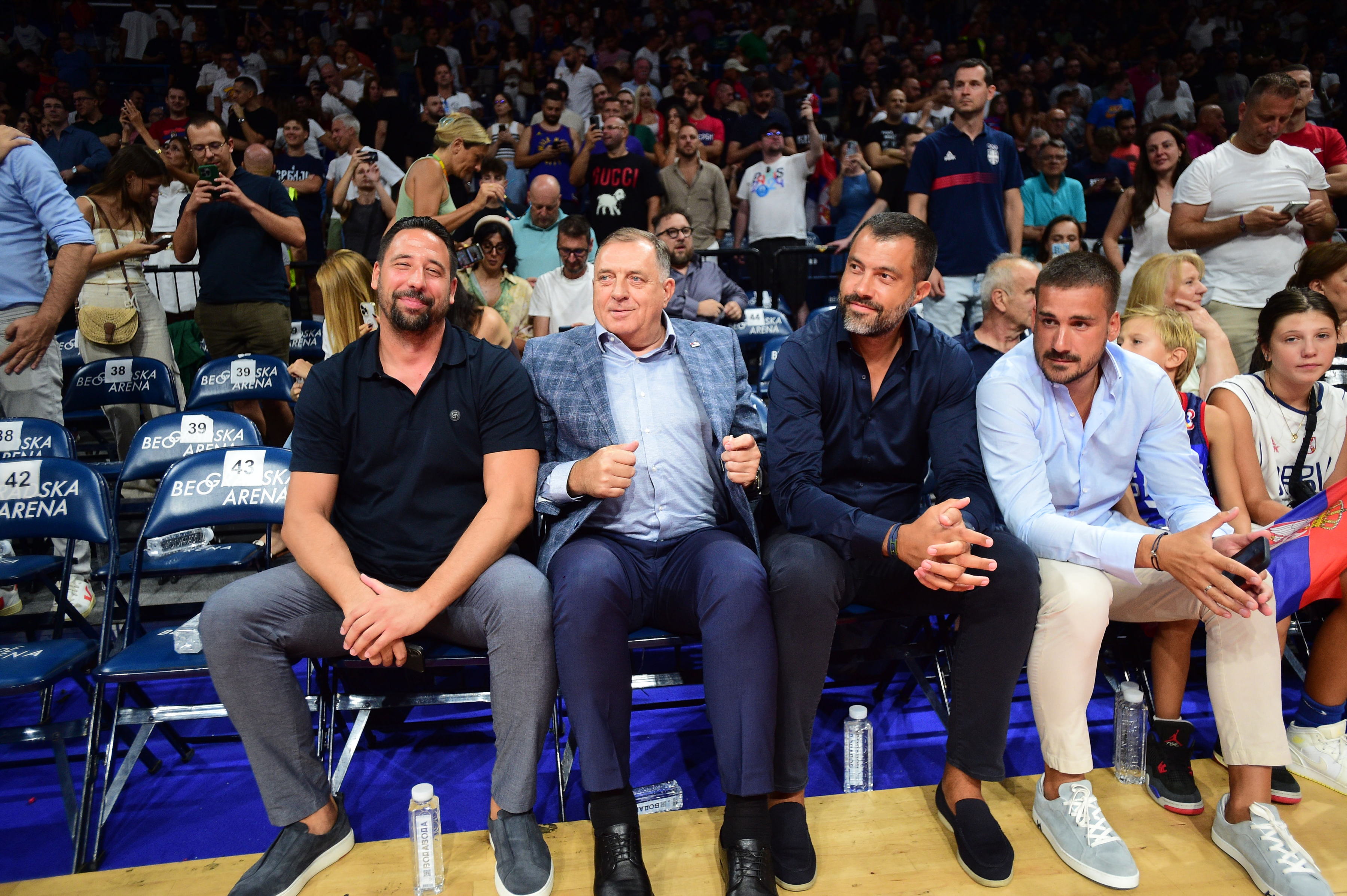 Milorad Dodik na tekmi Slovenija - Srbija