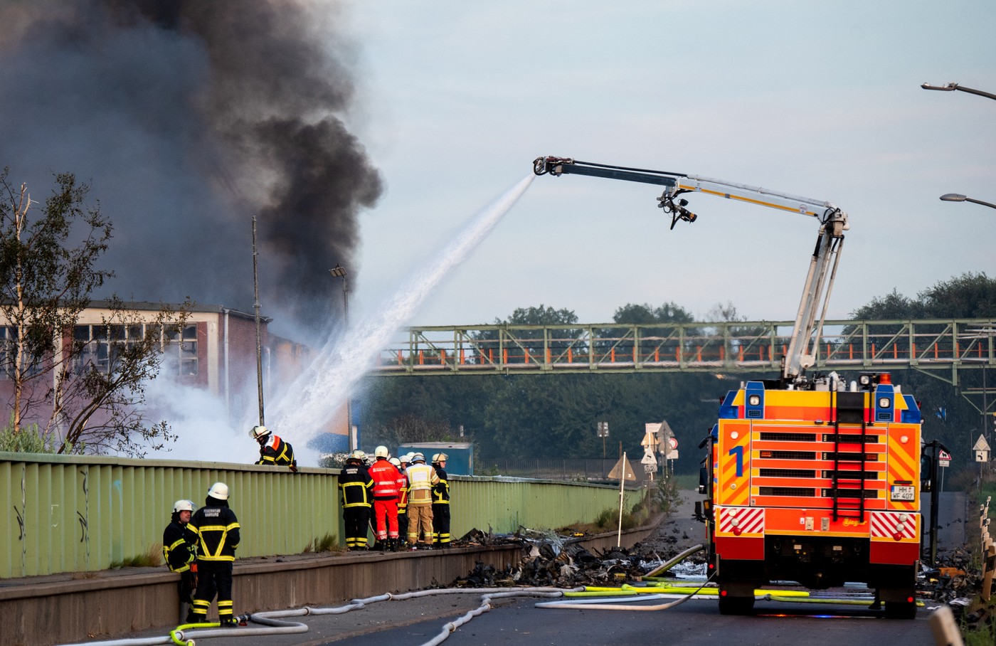 Požar v hamburškem pristanišču