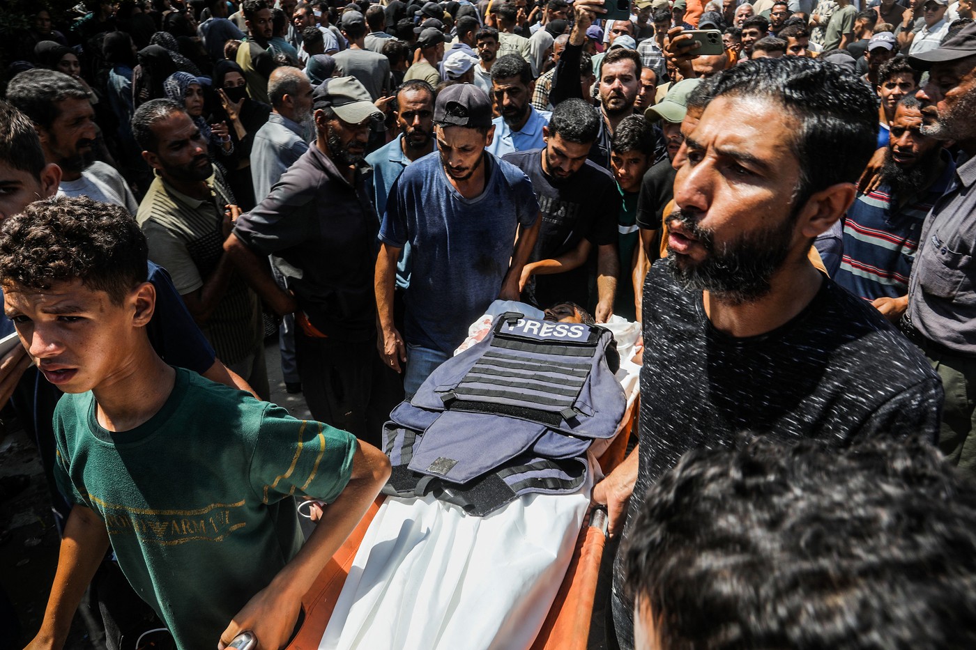 Eden od ubitih novinarjev v izraelskem napadu na bolnišnico Nasser