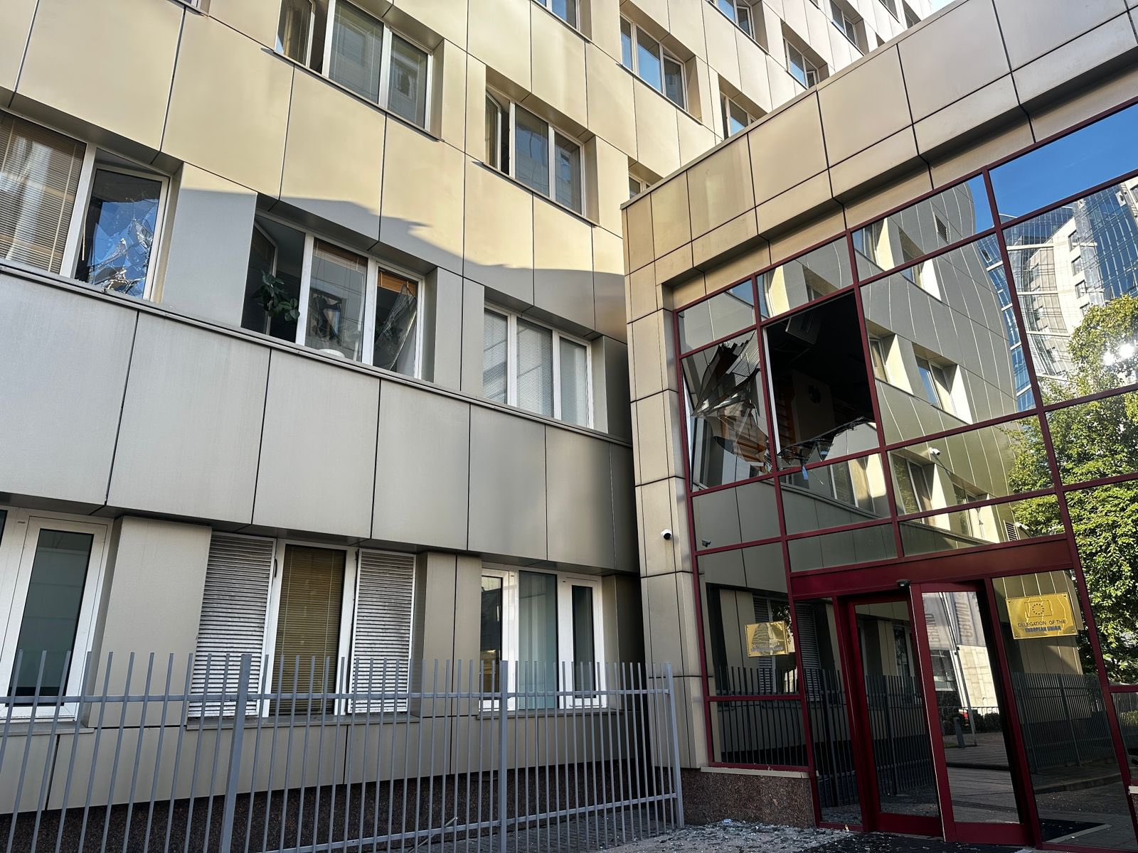 Uničeni prostori EU misije v Kijevu