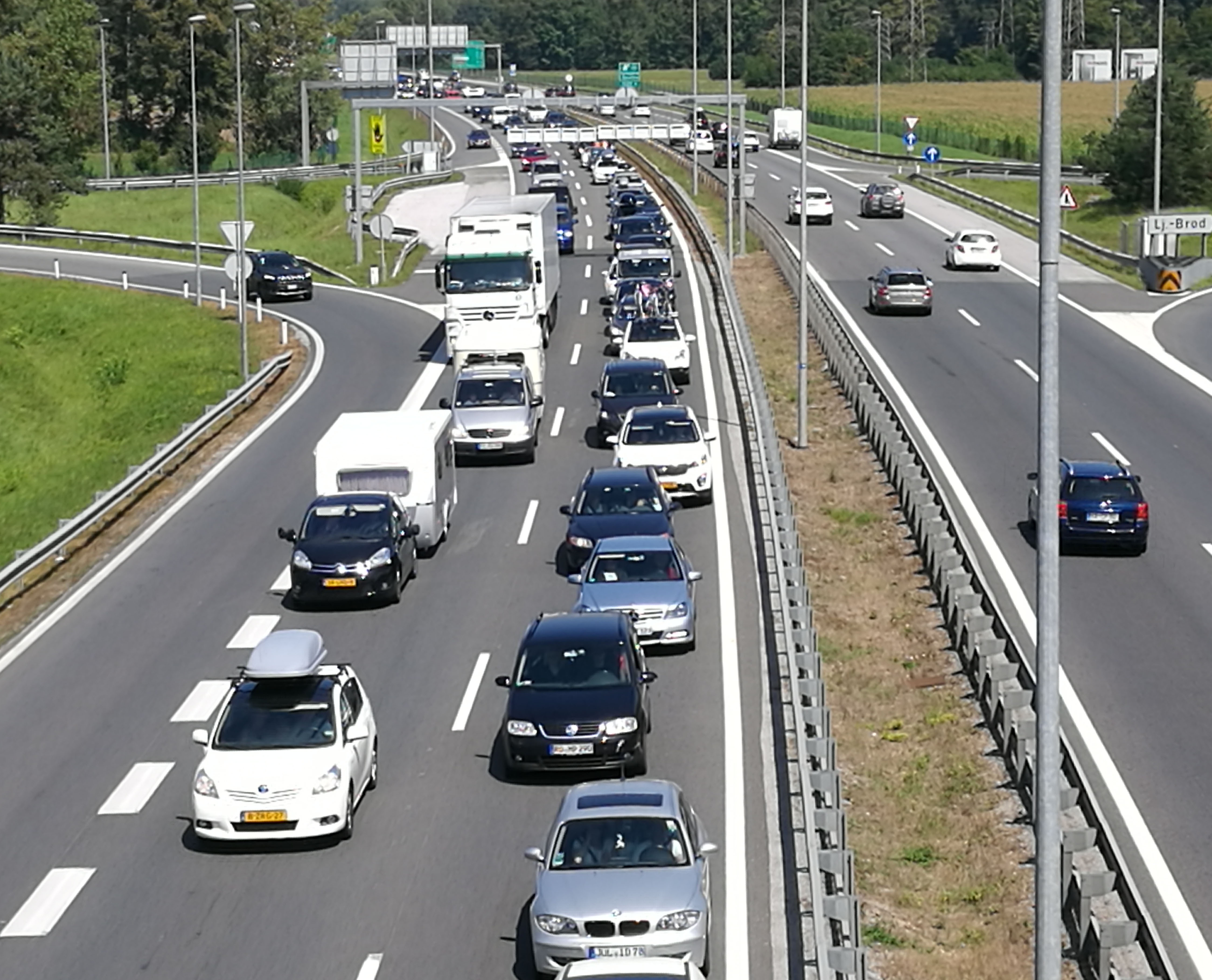 Zastoji na avtocesti proti Primorski