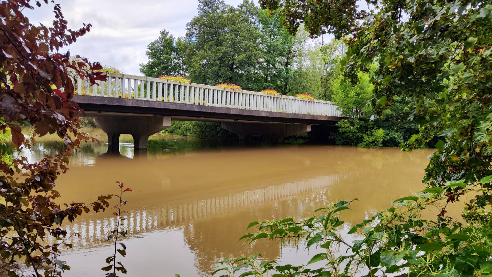 poplave pri Postojnski jami