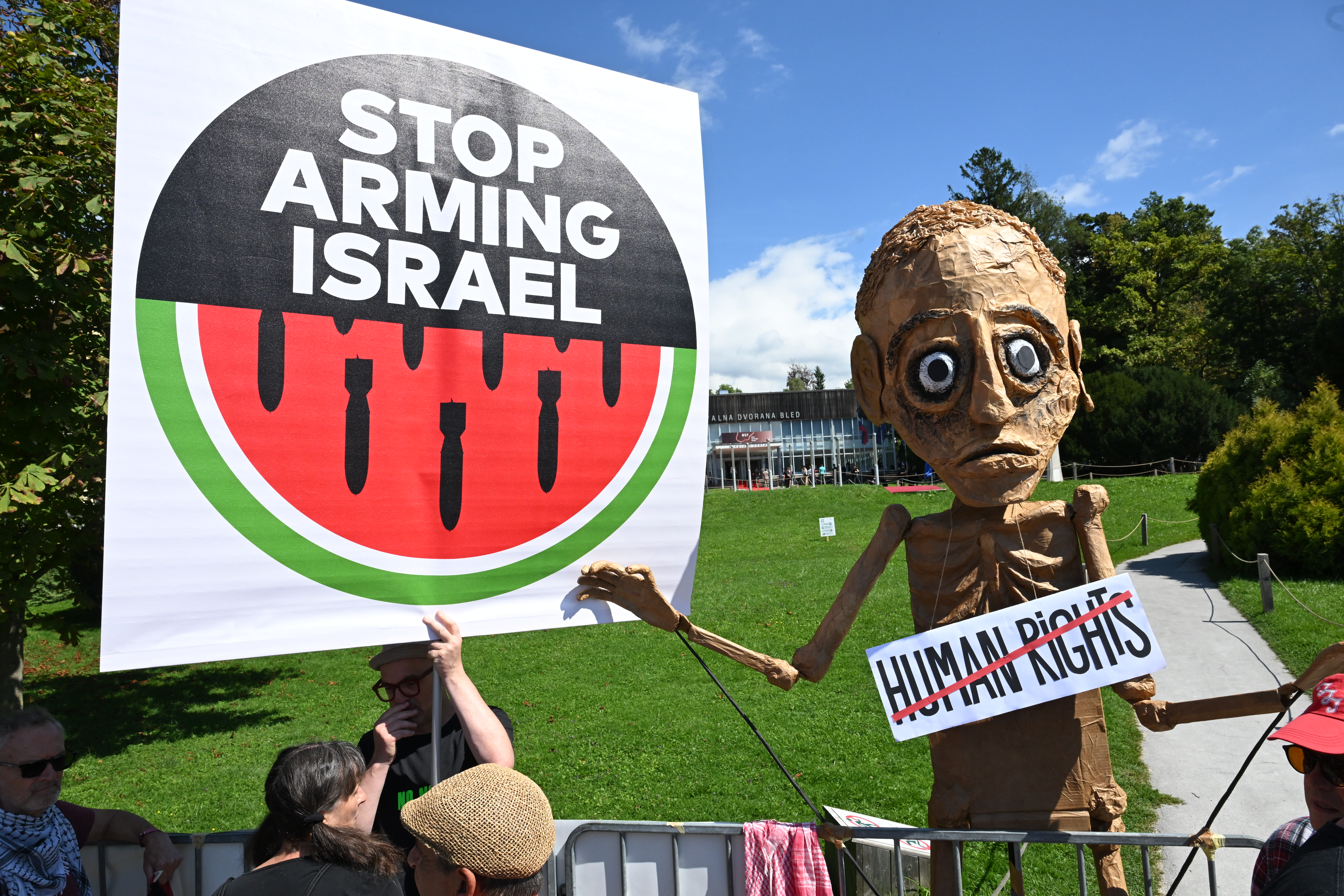 Propalestinski protest na Bledu ob robu BSF